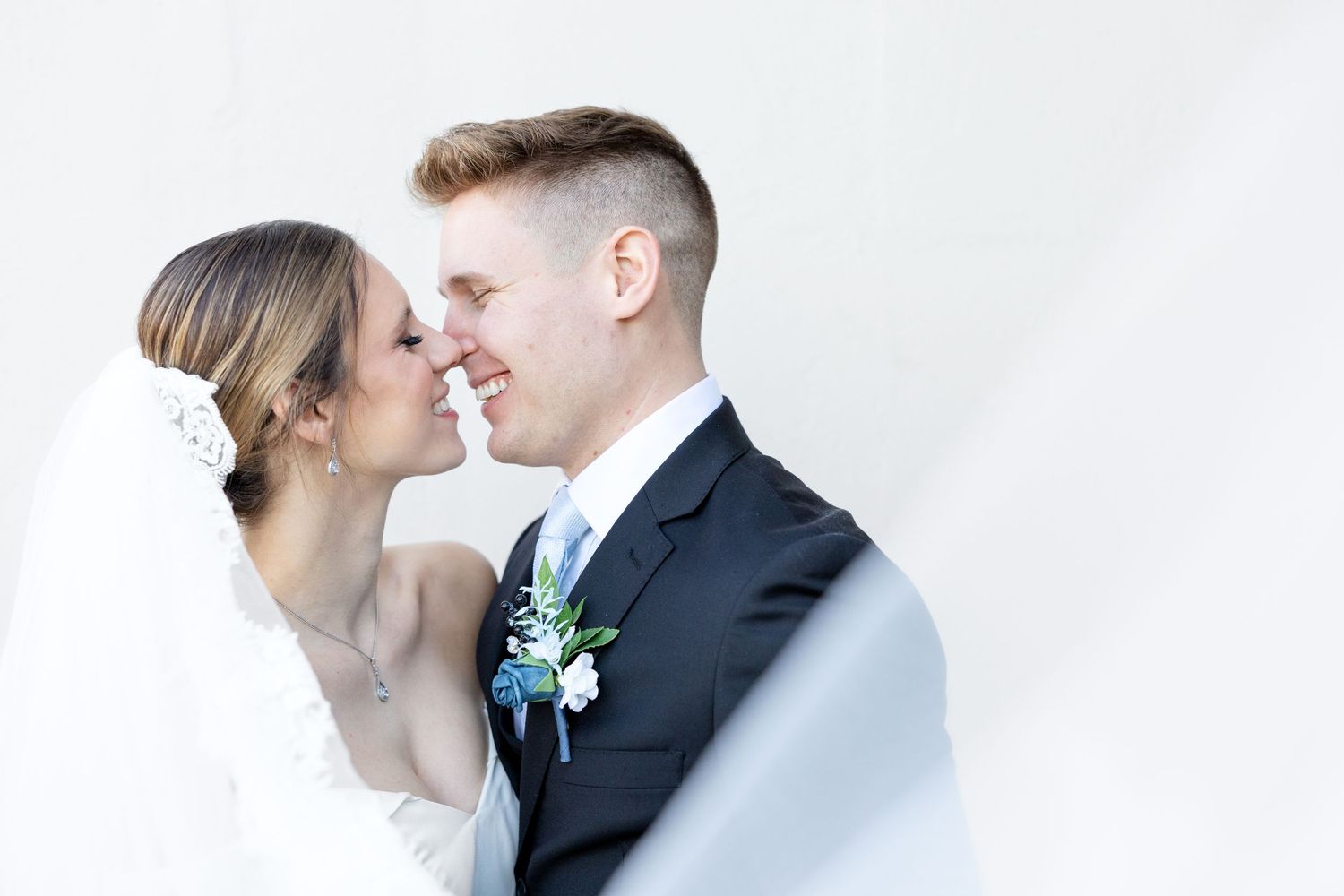 Light and airy wedding photography by Julia and Sean Photography, husband-and-wife photographers serving joyful brides in Dayton, Cincinnati