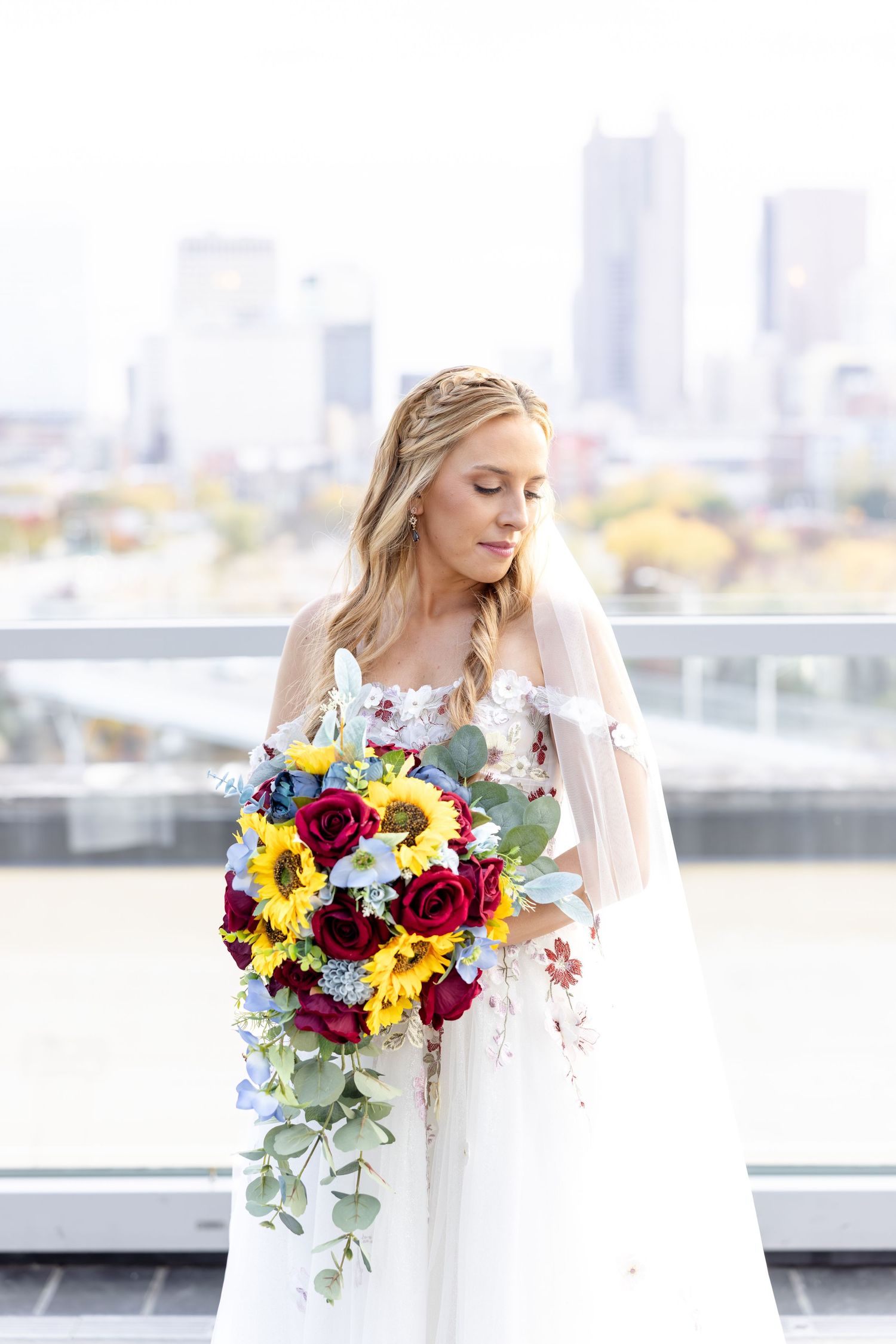 Timeless rooftop wedding at Revery in Columbus by Julia and Sean Photography, serving Dayton, Columbus & Cincinnati.