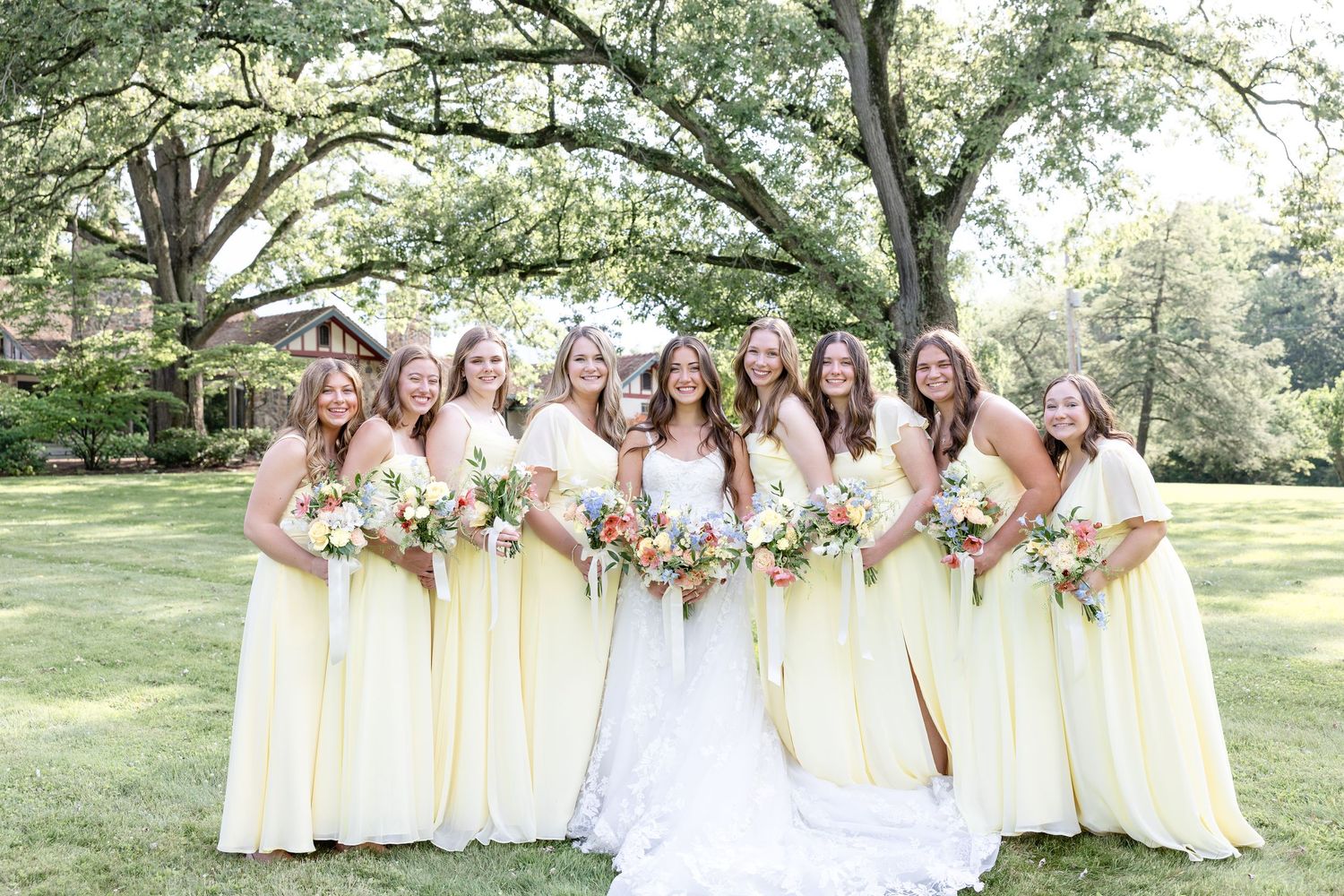 Elegant summer wedding at The Beverly Mansion in Marengo, Ohio captured by Dayton wedding photographers Julia & Sean Photography.