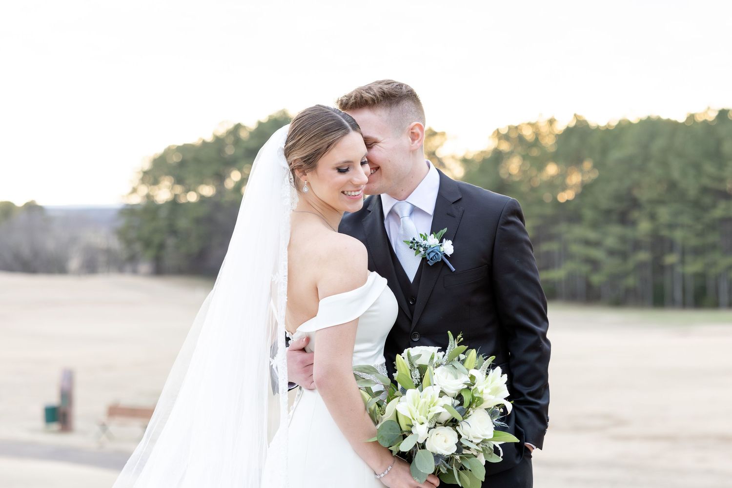Light and airy wedding photography by Julia and Sean Photography, husband-and-wife photographers serving joyful brides in Dayton, Cincinnati