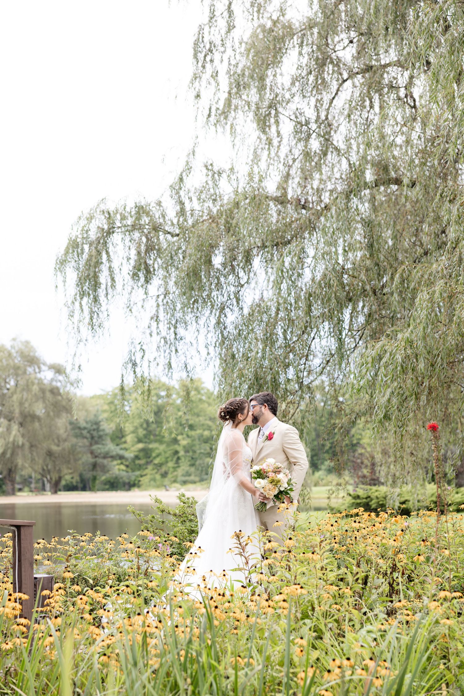 Romantic Meadow Ridge Events wedding in Windsor, Ohio photographed by Julia & Sean Photography, Northeast Ohio wedding photographers.