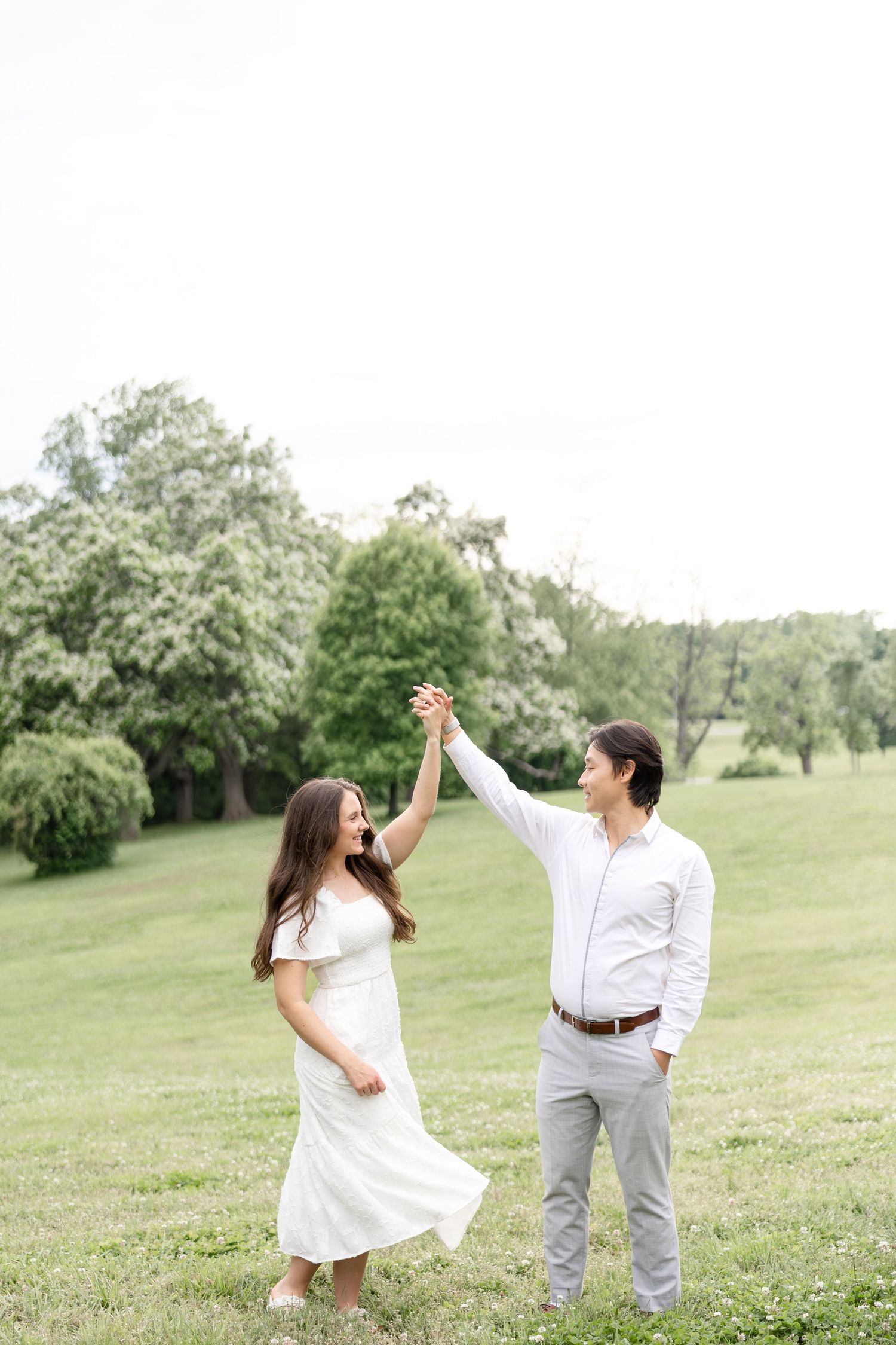 Romantic engagement photos at Mt. Echo Park overlooking the Cincinnati skyline in Cincinnati, Ohio by Julia and Sean Photography