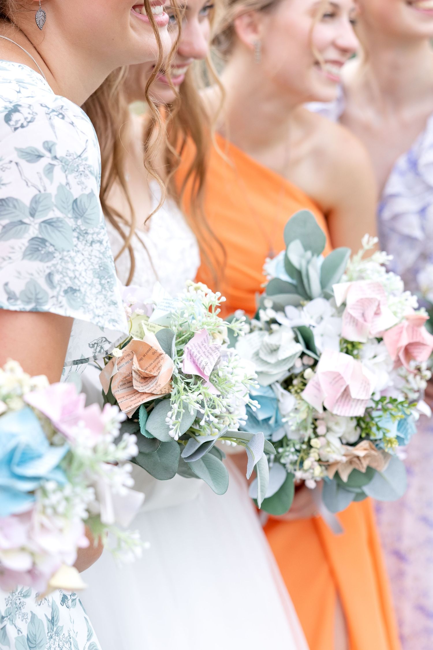 Romantic summer wedding in Northeast Ohio at Heartland on Heritage by Julia and Sean Photography, husband-and-wife wedding photographers.