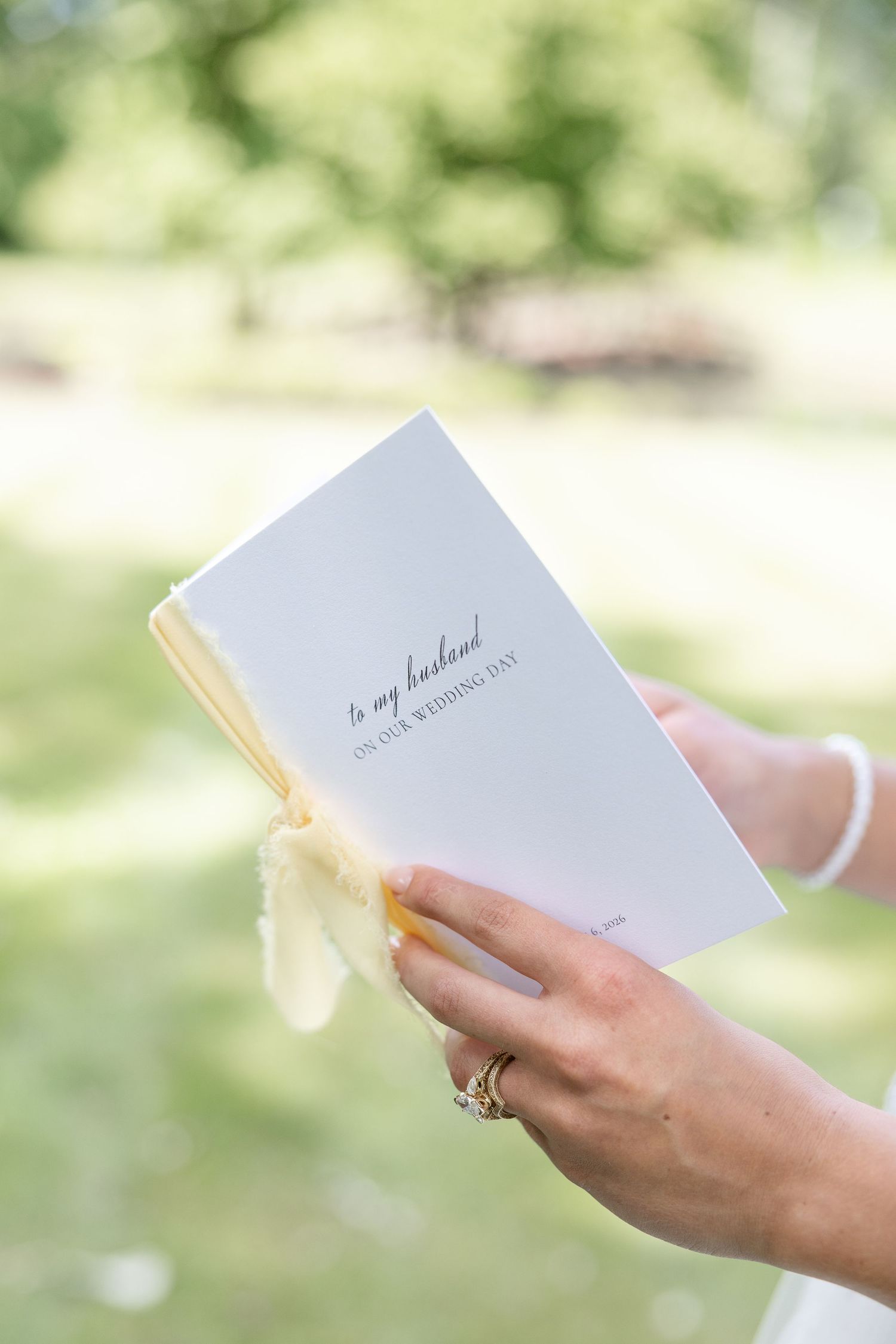 Timeless wedding inspiration at The Beverly Mansion featuring romantic portraits, elegant details, and a joyful celebration in Marengo, Ohio
