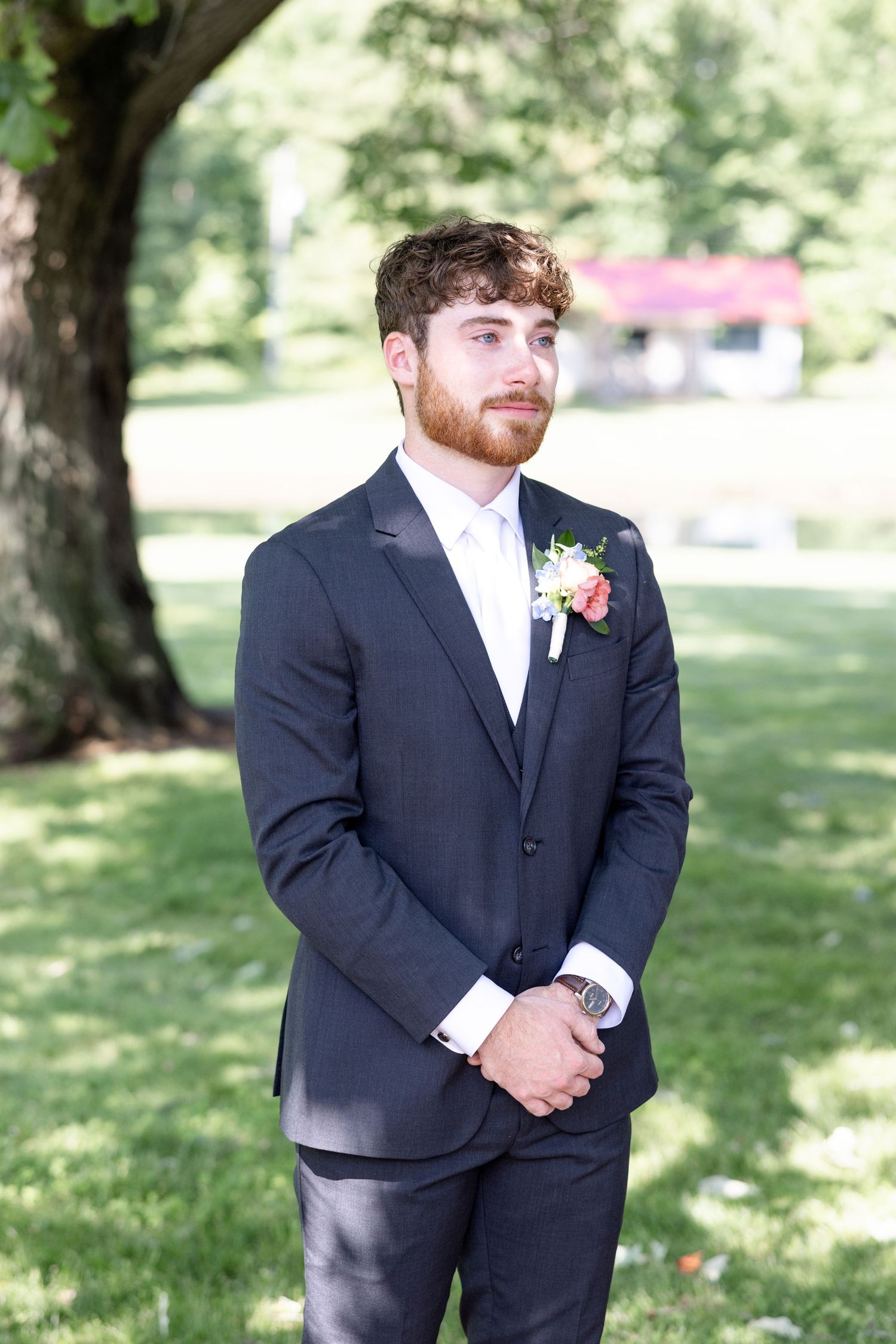 Timeless wedding inspiration at The Beverly Mansion featuring romantic portraits, elegant details, and a joyful celebration in Marengo, Ohio
