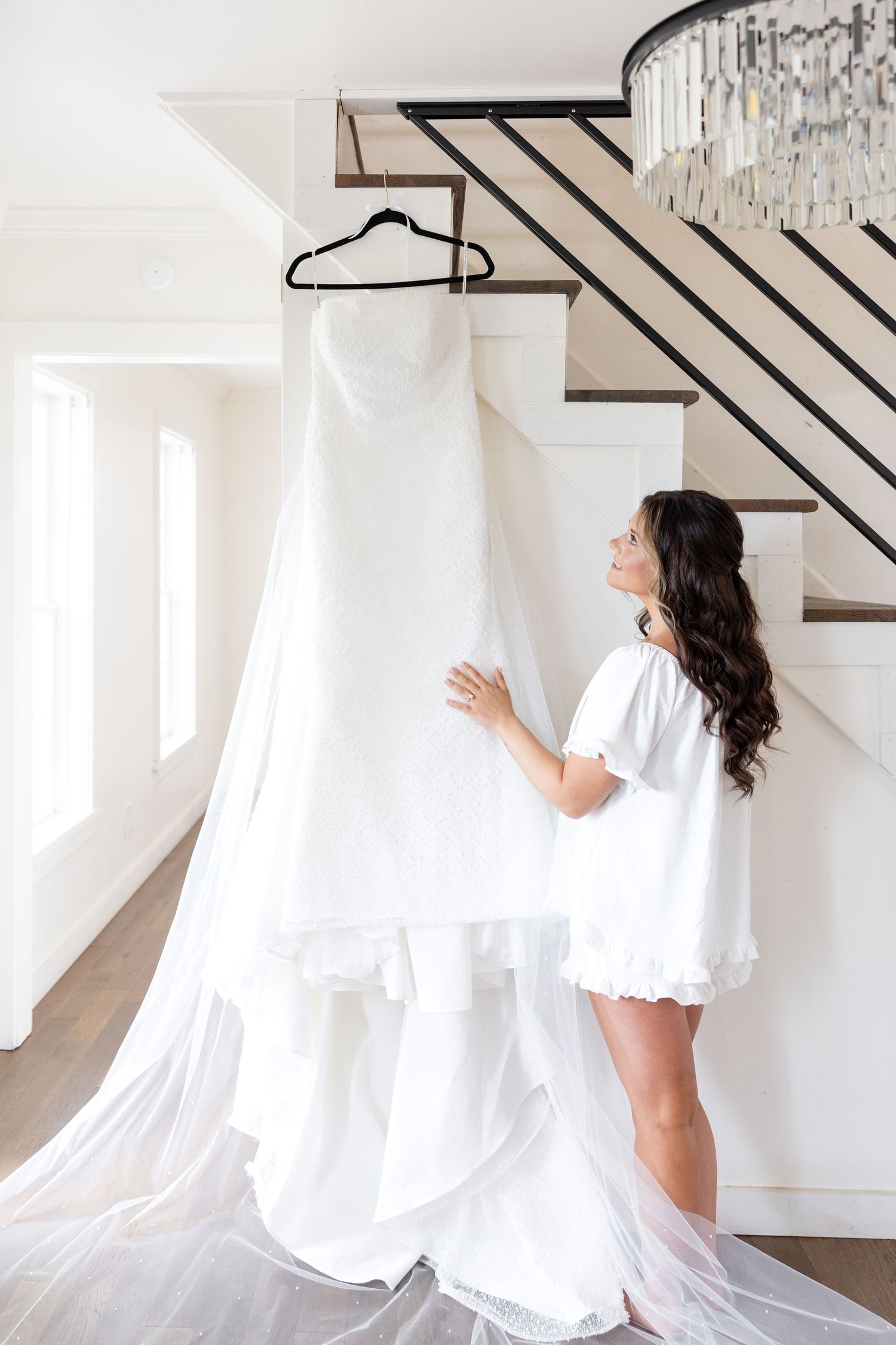 Elegant wedding at The Upton House in Guntersville, Alabama featuring a joyful bride and groom and timeless southern elegance.