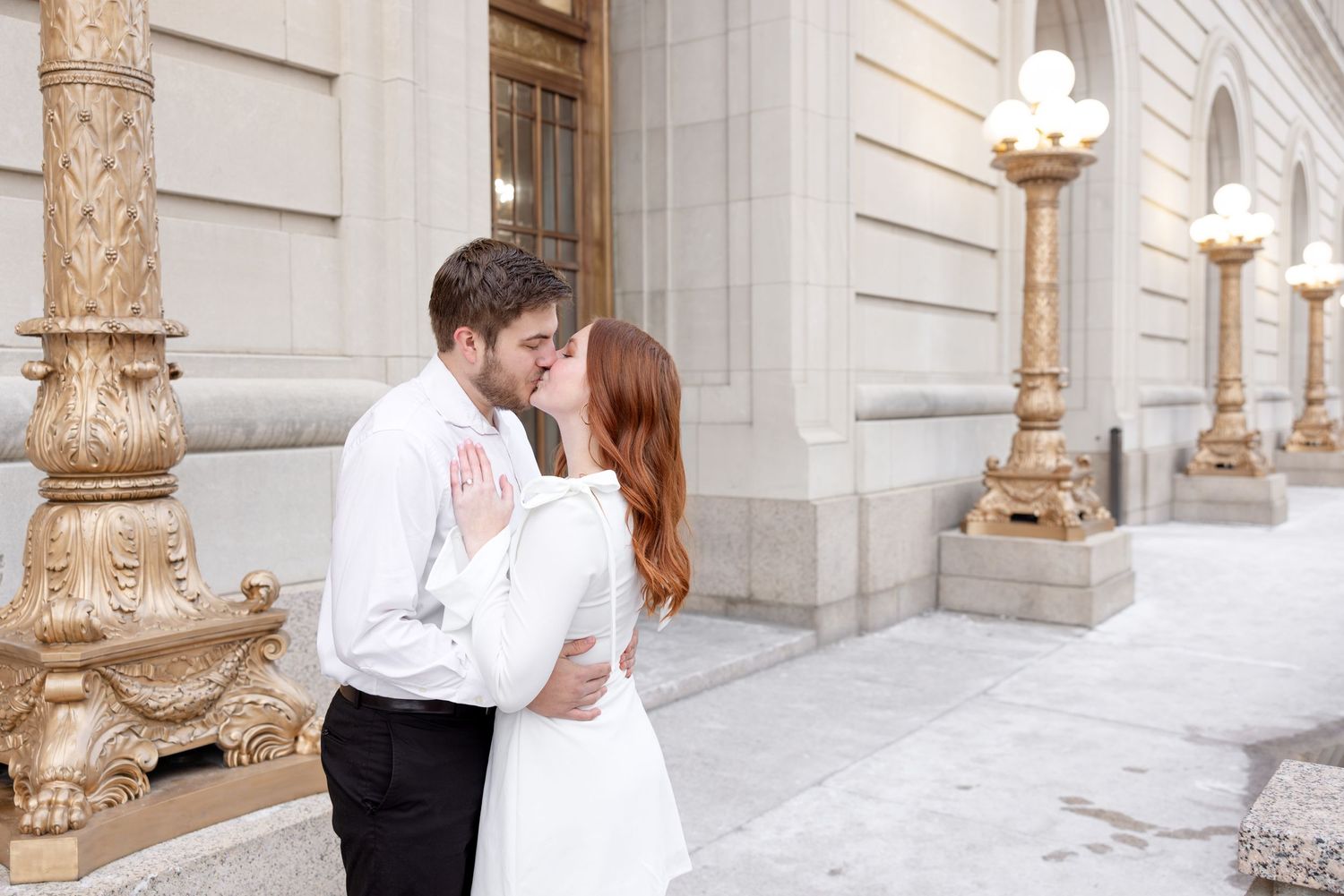Cincinnati engagement photographer | Julia & Sean Photography | Light and airy wedding photography in Ohio, Kentucky, Tennessee & beyond.