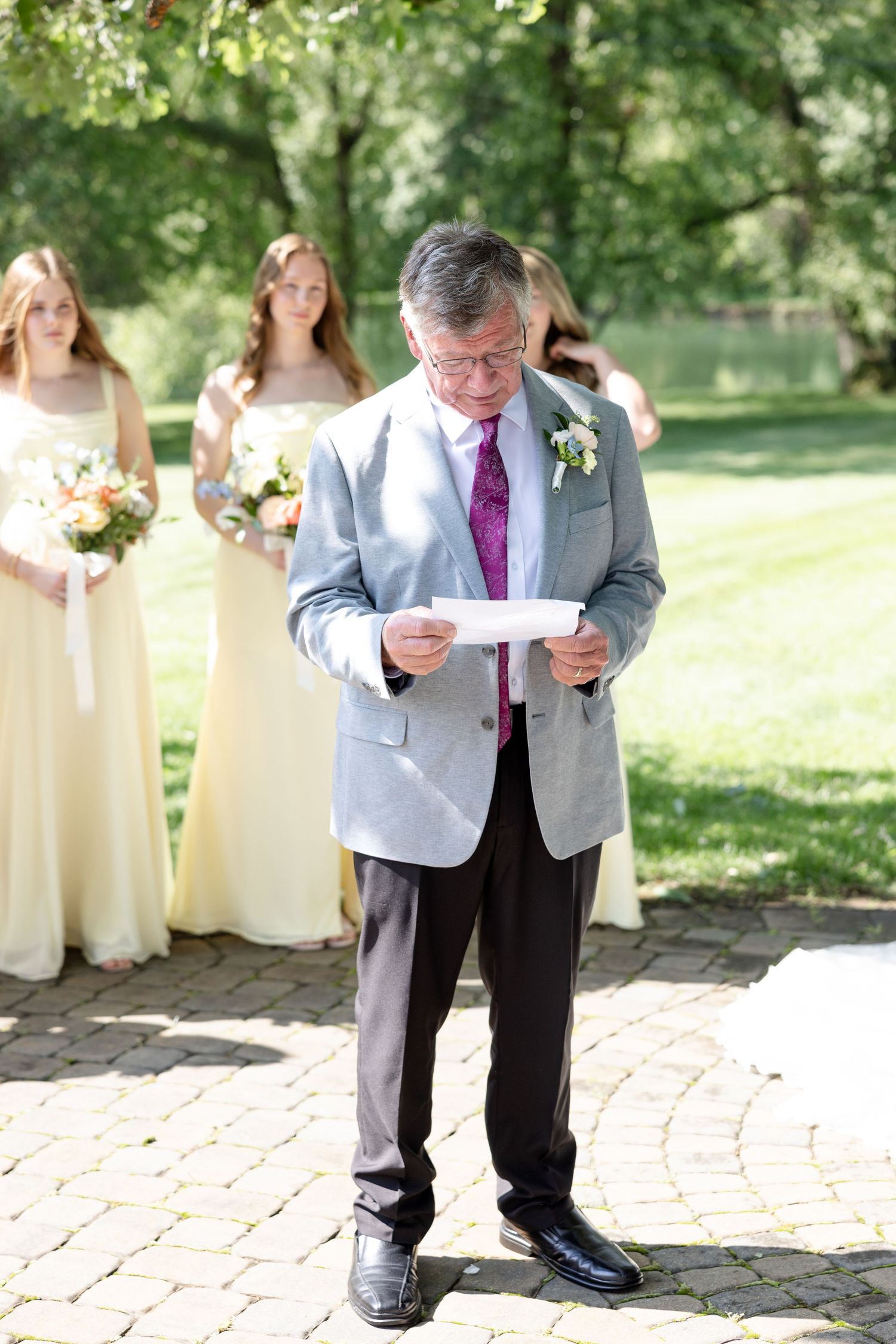 Timeless wedding inspiration at The Beverly Mansion featuring romantic portraits, elegant details, and a joyful celebration in Marengo, Ohio