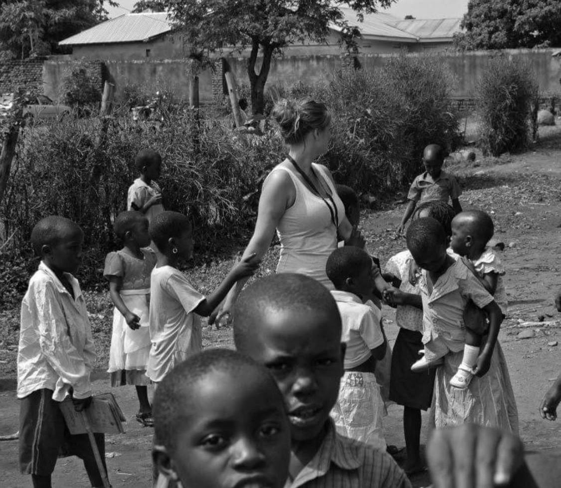 Dokumentar og humanitærfoto. Harbakk Foto.