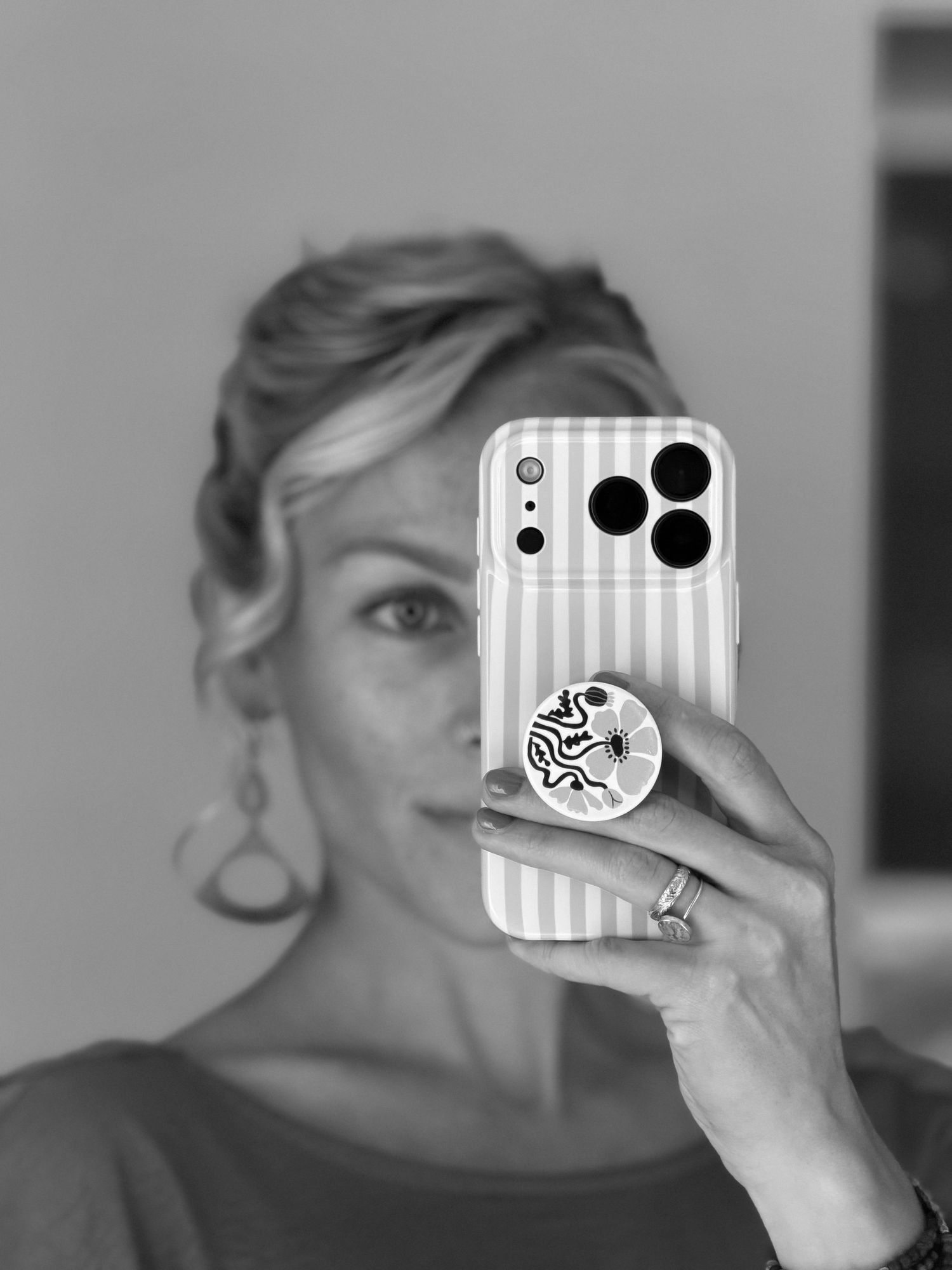 iPhone Content Creator - Tiny Moments By Tess