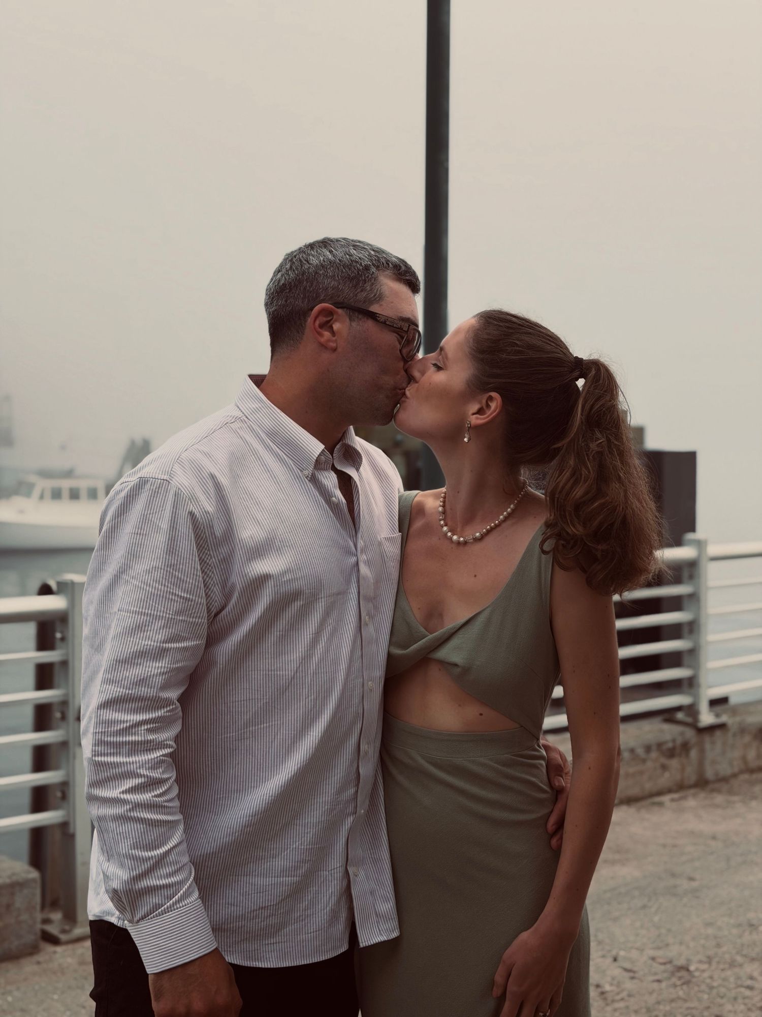 Kiss