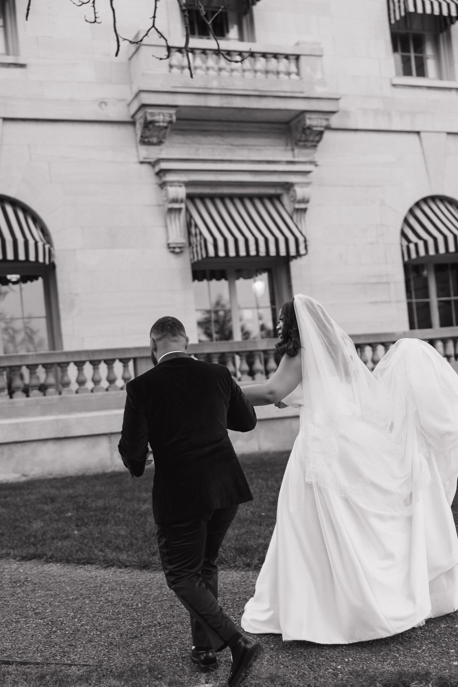 Elkins Estate wedding couple candid documentary