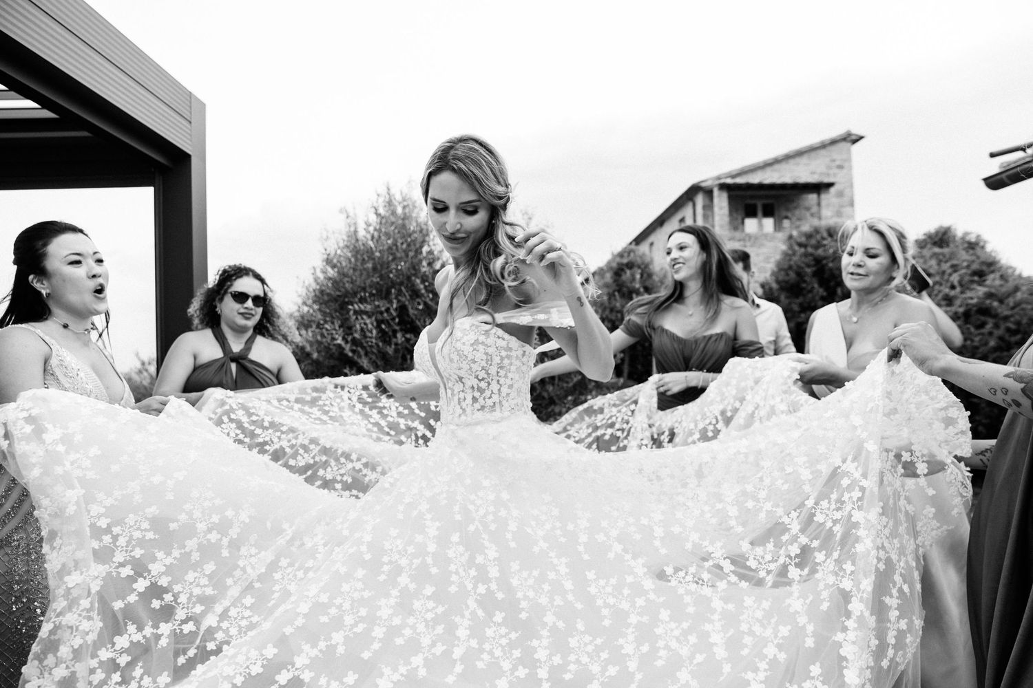 Tuscany wedding photographer in Montalcino at Capanna Suits Hotel