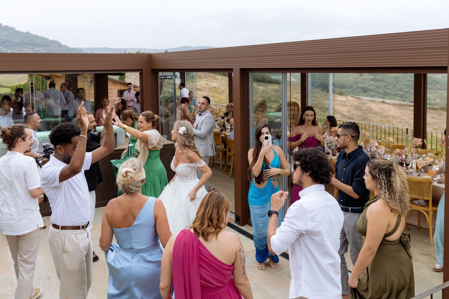 Tuscany wedding photographer in Montalcino at Capanna Suits Hotel