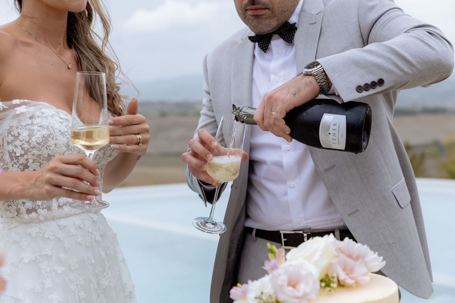 Tuscany wedding photographer in Montalcino at Capanna Suits Hotel