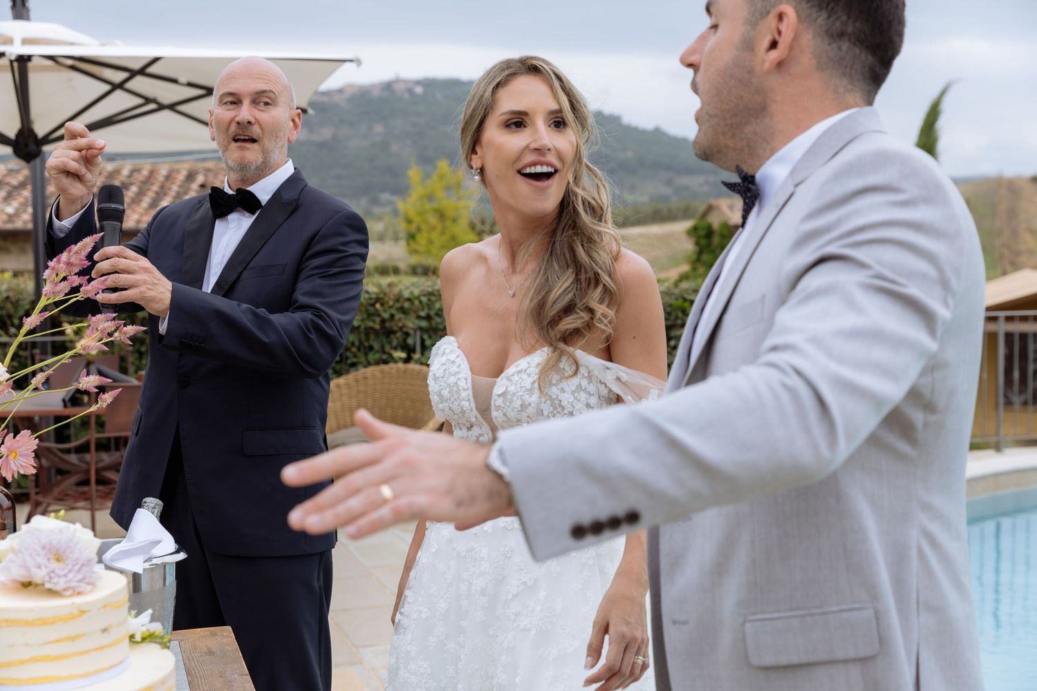 Tuscany wedding photographer in Montalcino at Capanna Suits Hotel