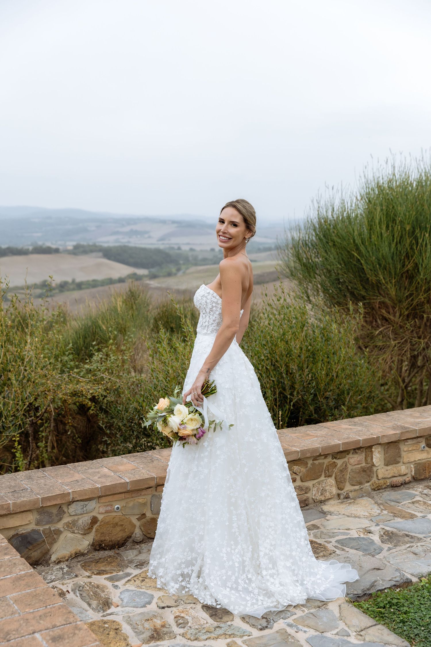 Tuscany wedding photographer in Montalcino at Capanna Suits Hotel