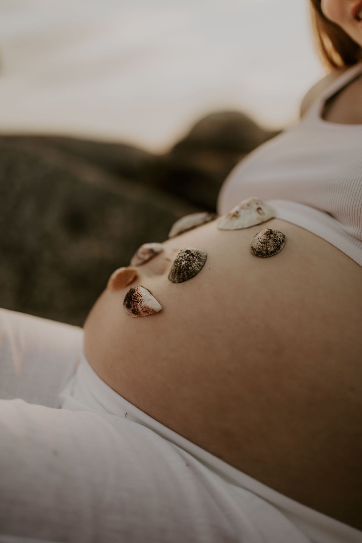 Soft neutral maternity photos Cape Town
Earthy maternity photoshoot Cape Town
Minimalist maternity photography Cape Town