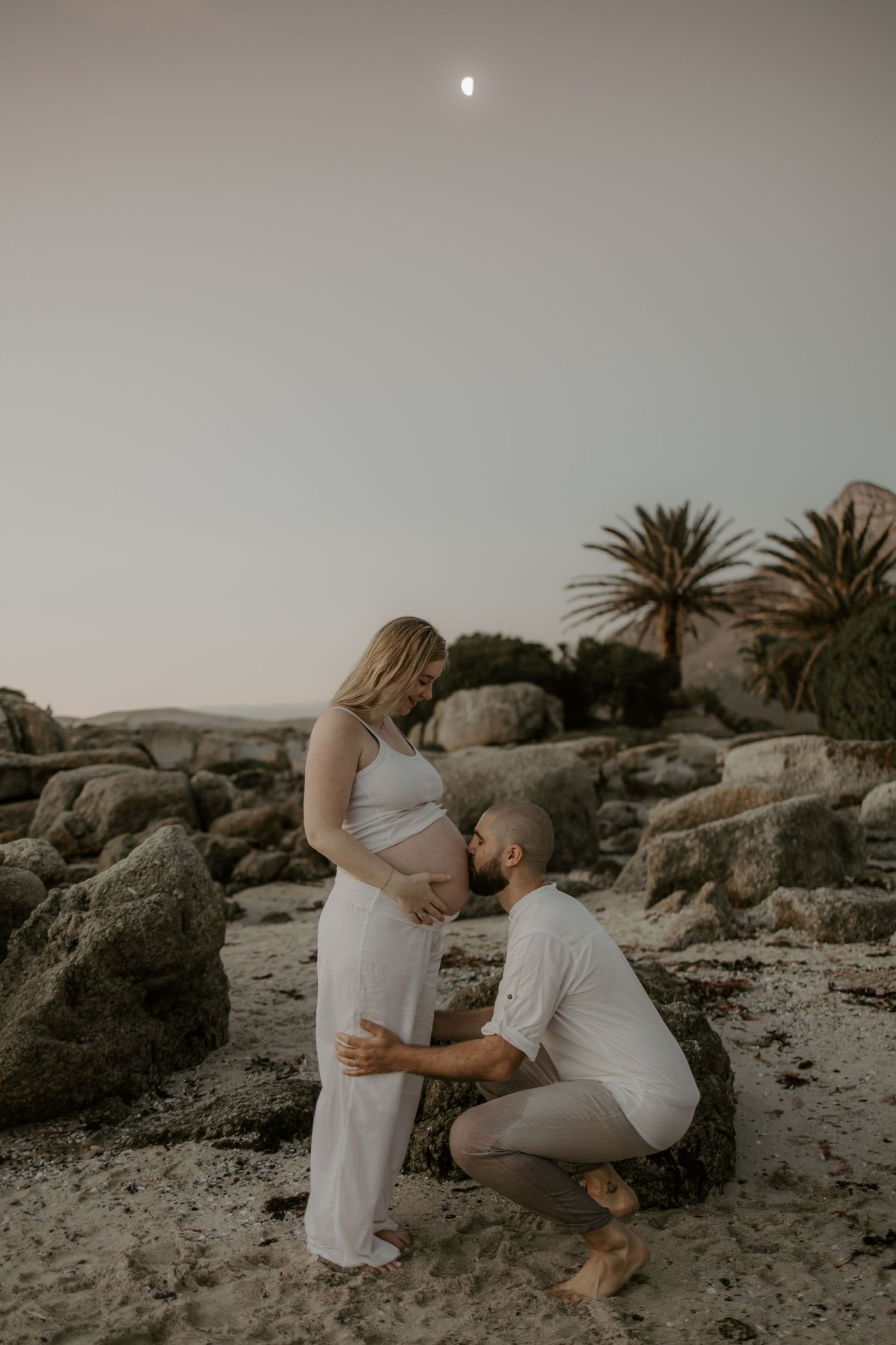 Mountain view maternity photography Cape Town
Golden hour maternity shoots Cape Town
Helderberg maternity photographer