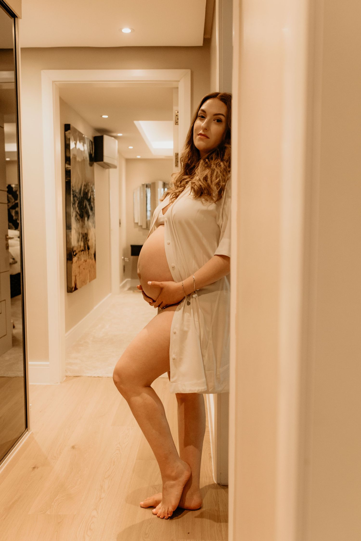 Light and airy maternity photography Cape Town
Luxury maternity photographer Cape Town
Fine art maternity photos Cape Town