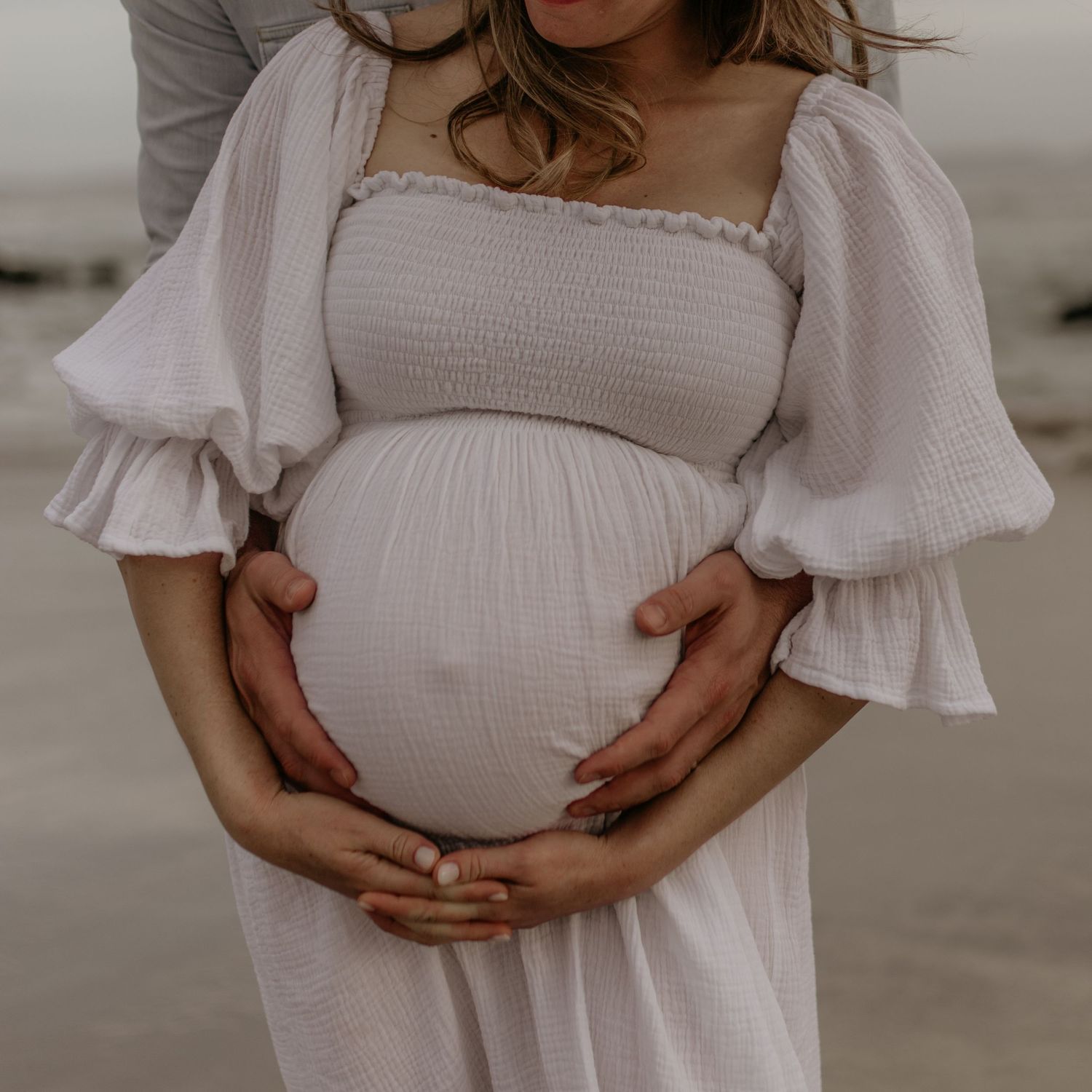 Cape Town maternity photography focused on connection, femininity, motherhood and natural beauty. Stellenbosch , strand