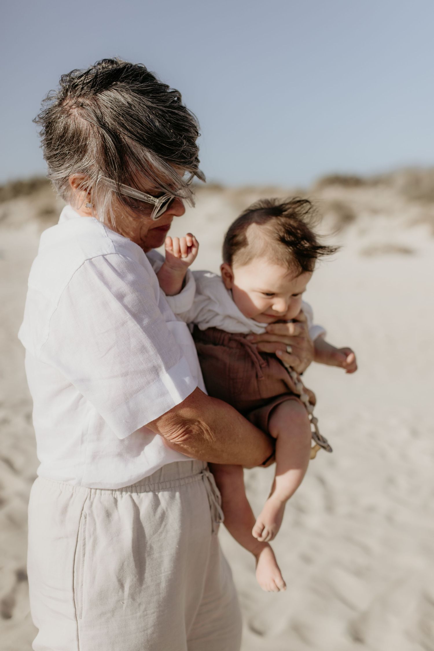 Family photos that capture your everyday magic

Warm, earthy family photography style

Family portraits with a timeless, neutral aesthetic