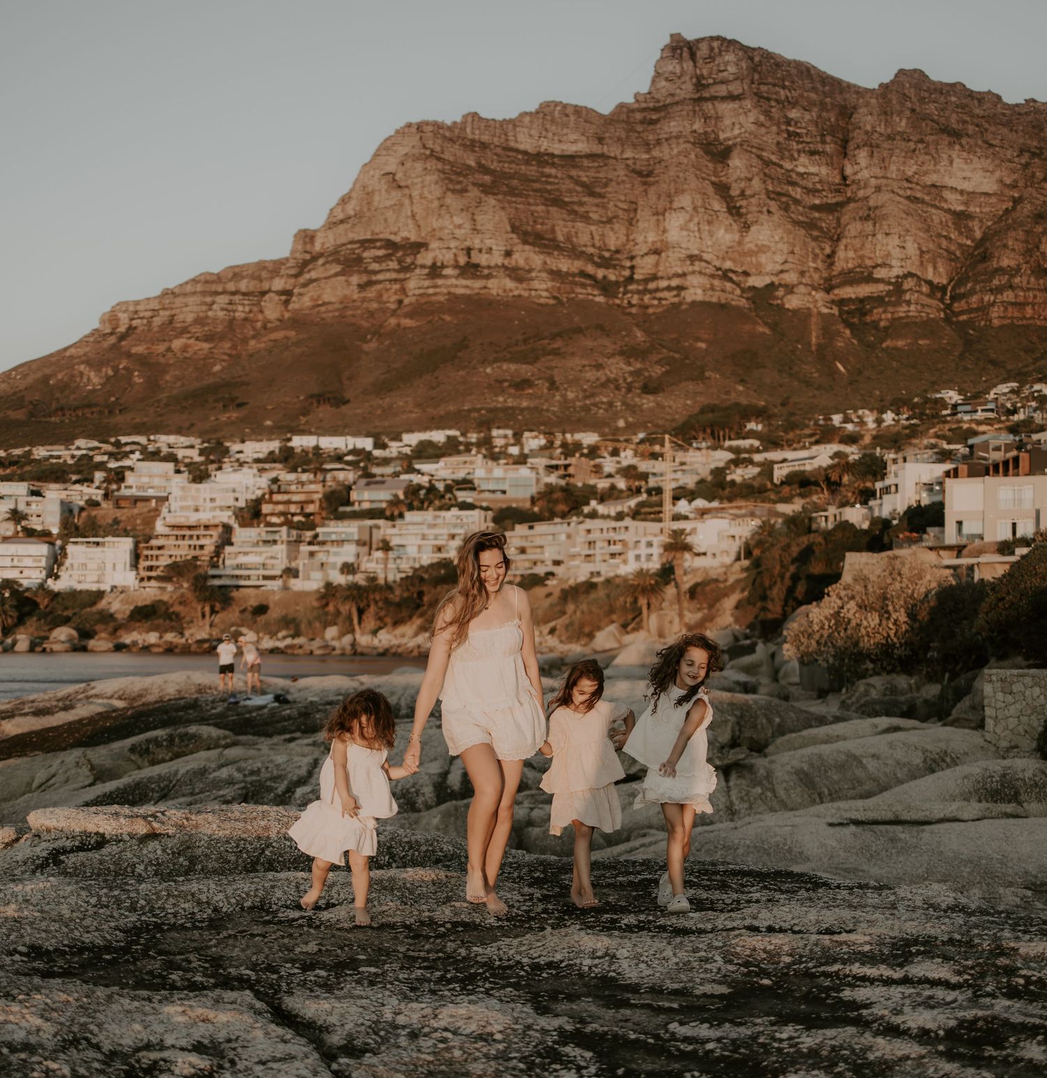 golden hour family photos on Cape Town beaches
sunset family photography in Camps Bay