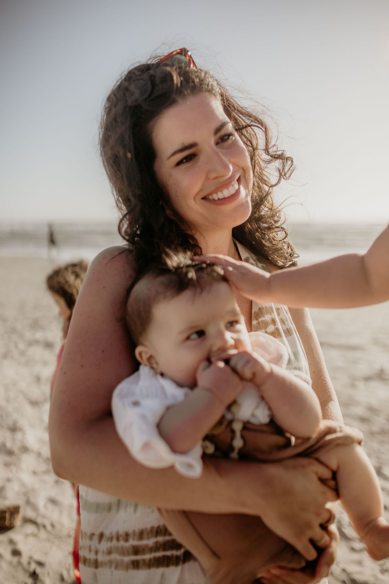 Family photos that capture your everyday magic

Warm, earthy family photography style

Family portraits with a timeless, neutral aesthetic