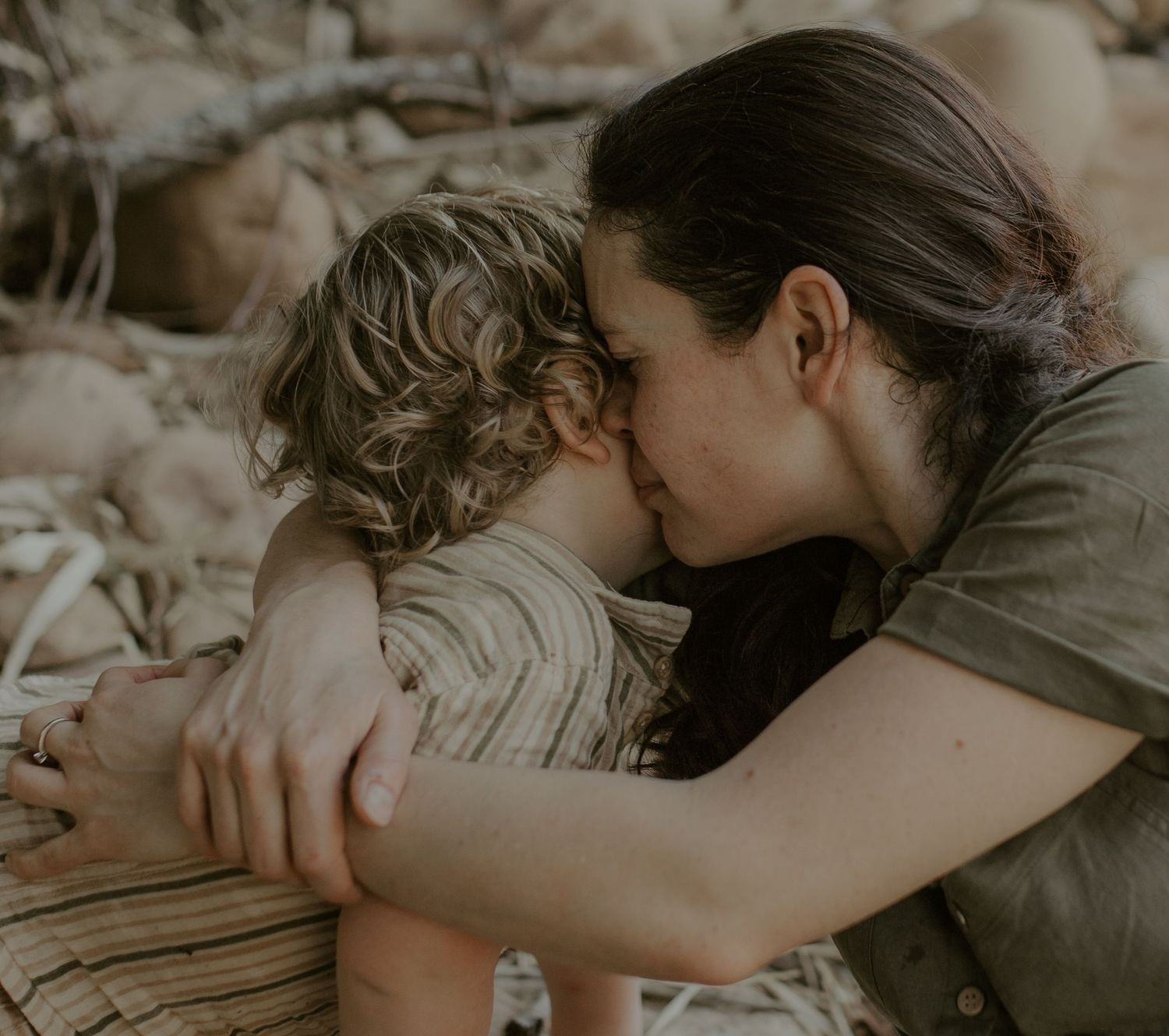 Candid family moments captured in Cape Town

Natural family portraits with Cape Town scenery

Family photography that feels effortless in Ca