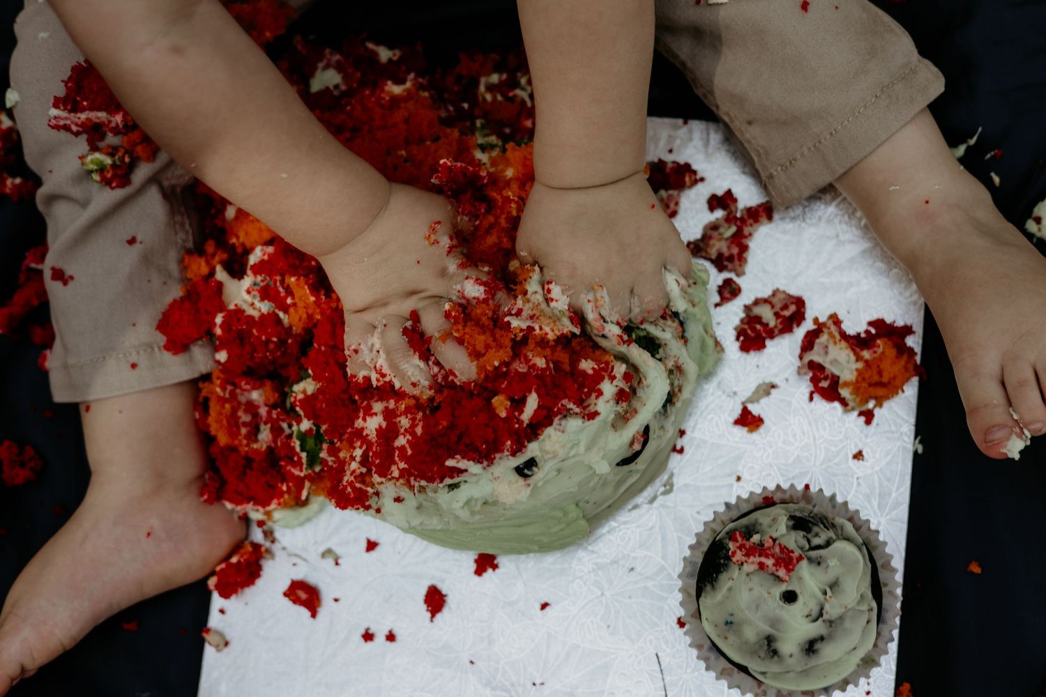 CAKE SMASH
BIRTHDAY CAKE SMASH CAPE TOWN PHOTOGRAPHER