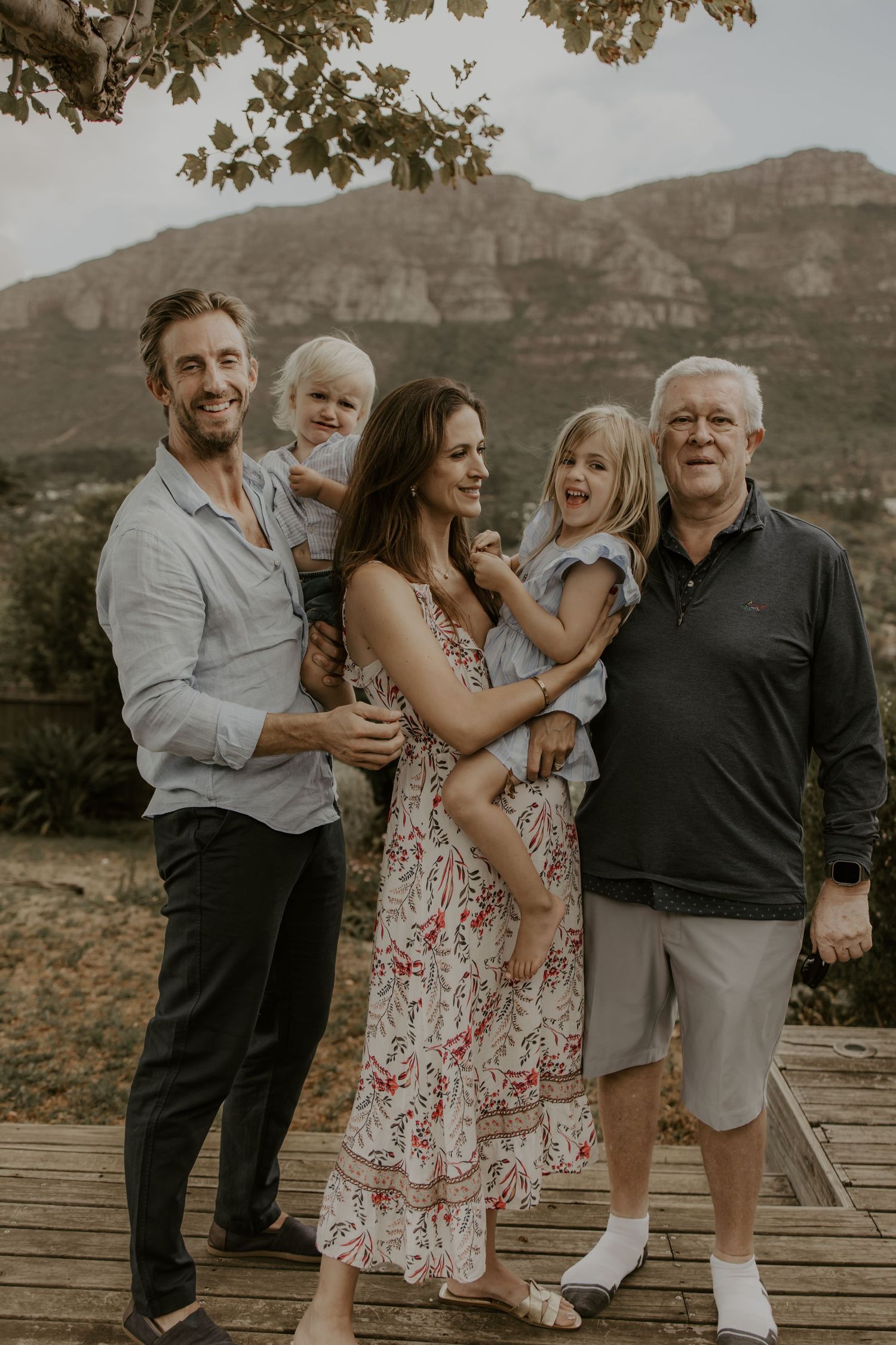Family celebration photography in Cape Town.
Documenting meaningful family gatherings