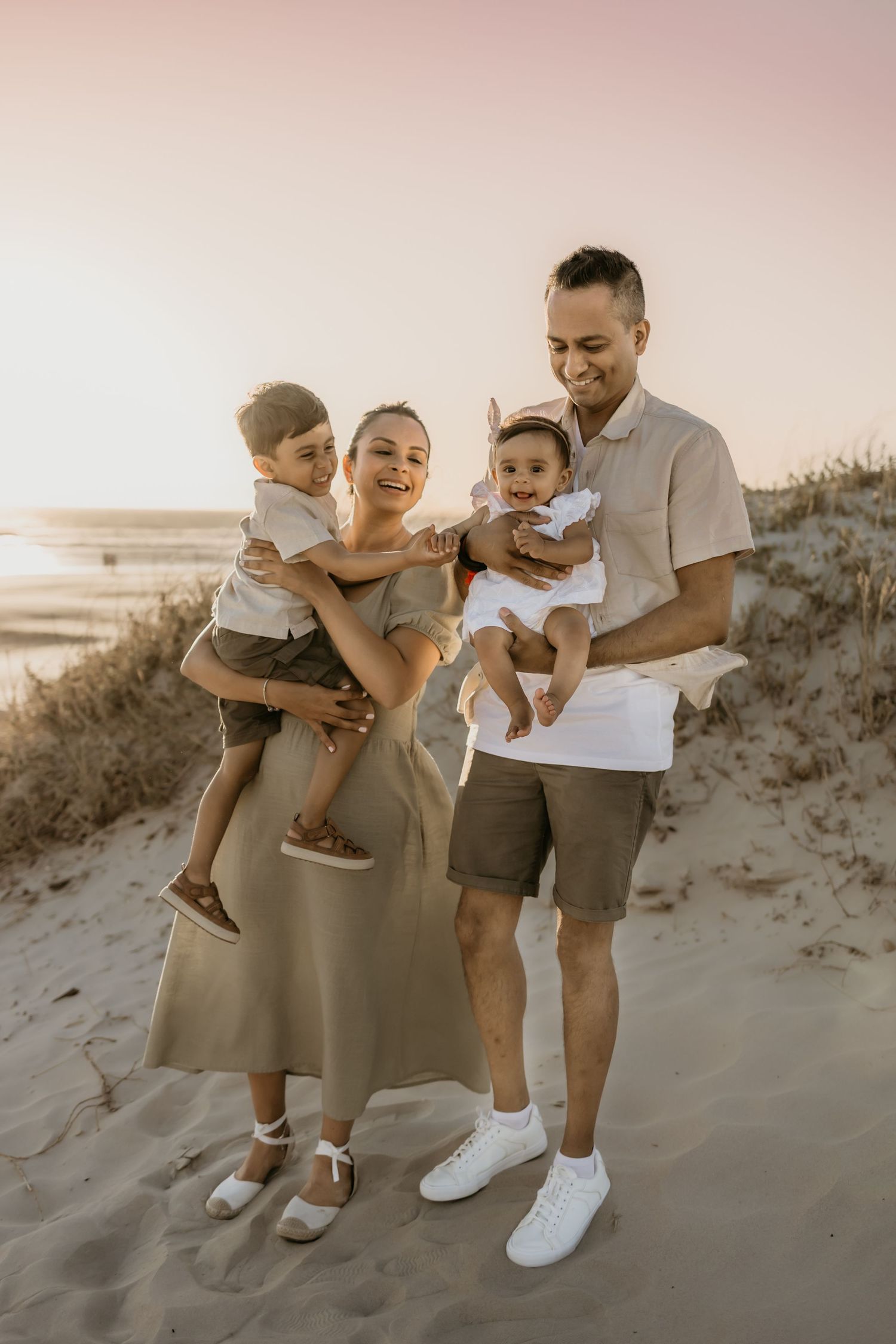 Beach family photoshoot in Strand at golden hour.
Sunset family photography in Cape Town.
Family travel photography