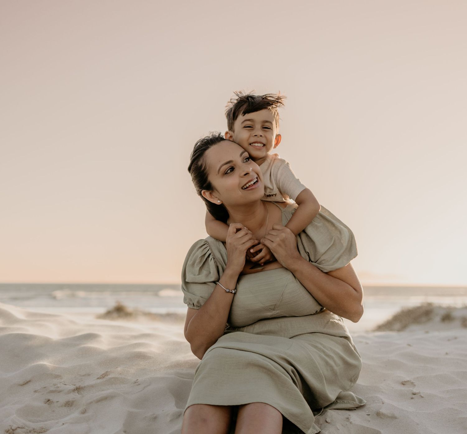 Beach family photoshoot in Strand at golden hour.
Sunset family photography in Cape Town.
Family travel photography
Travel photography