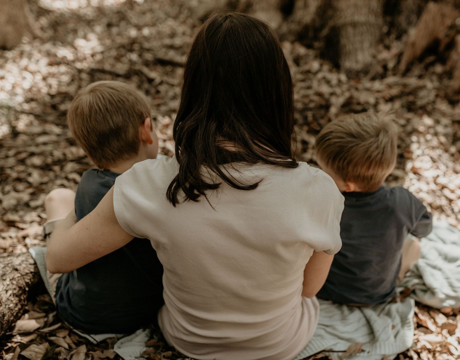Natural family photography that captures real connection

Relaxed family photo sessions with genuine moments

Timeless family portraits you’