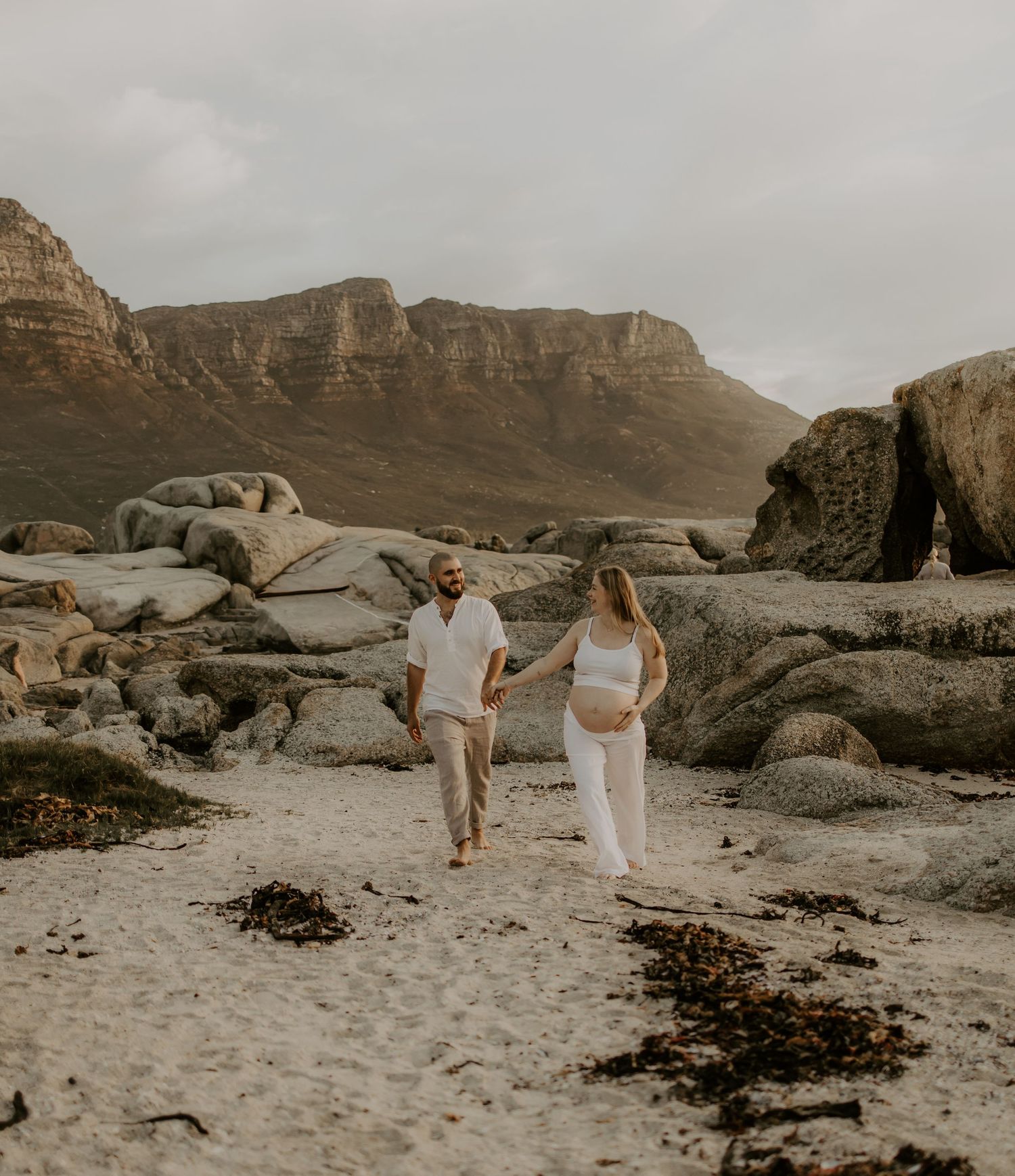 Earthy maternity photoshoot Cape Town
Minimalist maternity photography Cape Town
Intimate maternity photography Cape Town