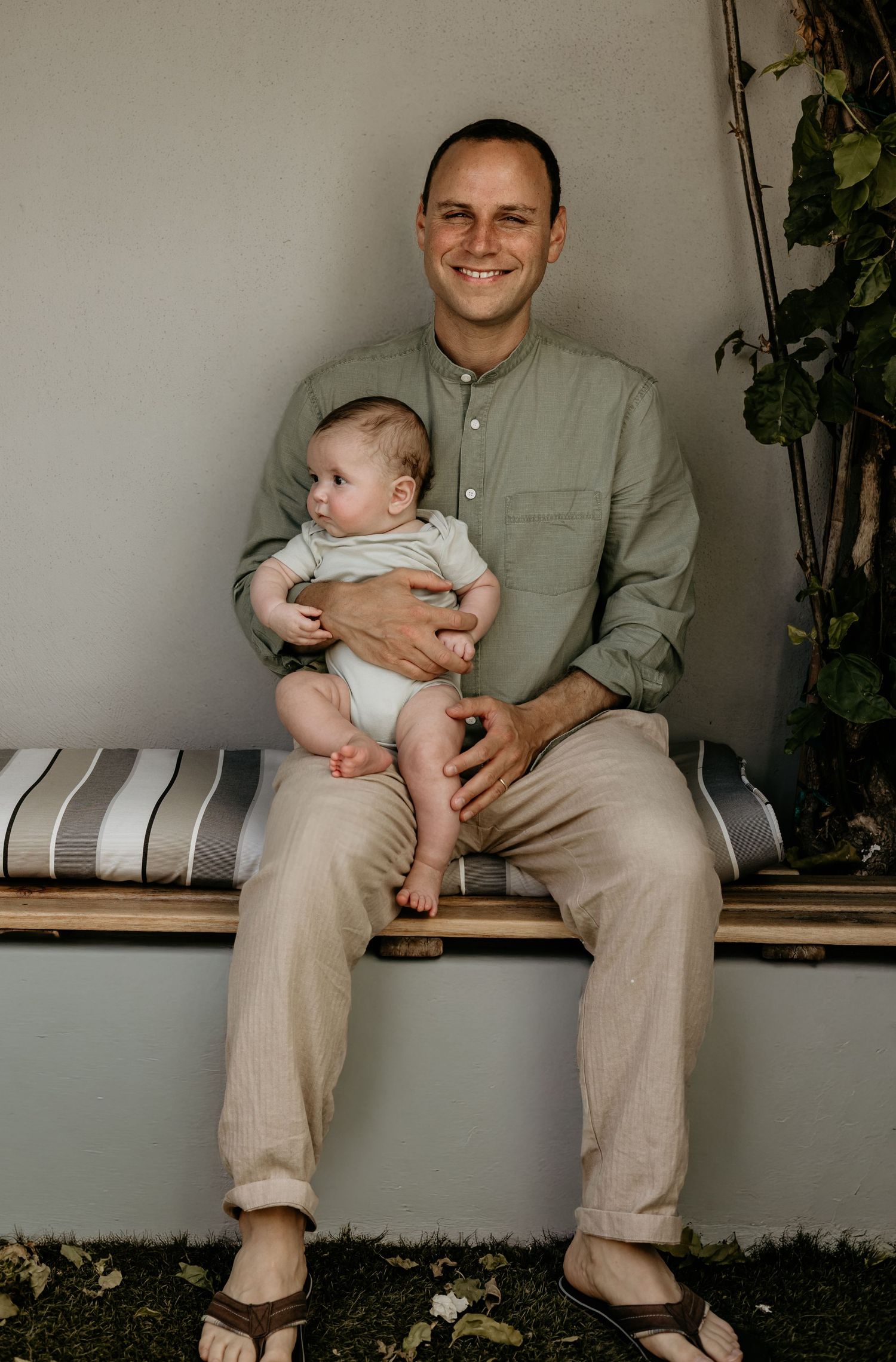 Family photography in calm, natural Cape Town spaces
Affordable outdoor family photographer Cape Town
One hour family photoshoot Cape Town