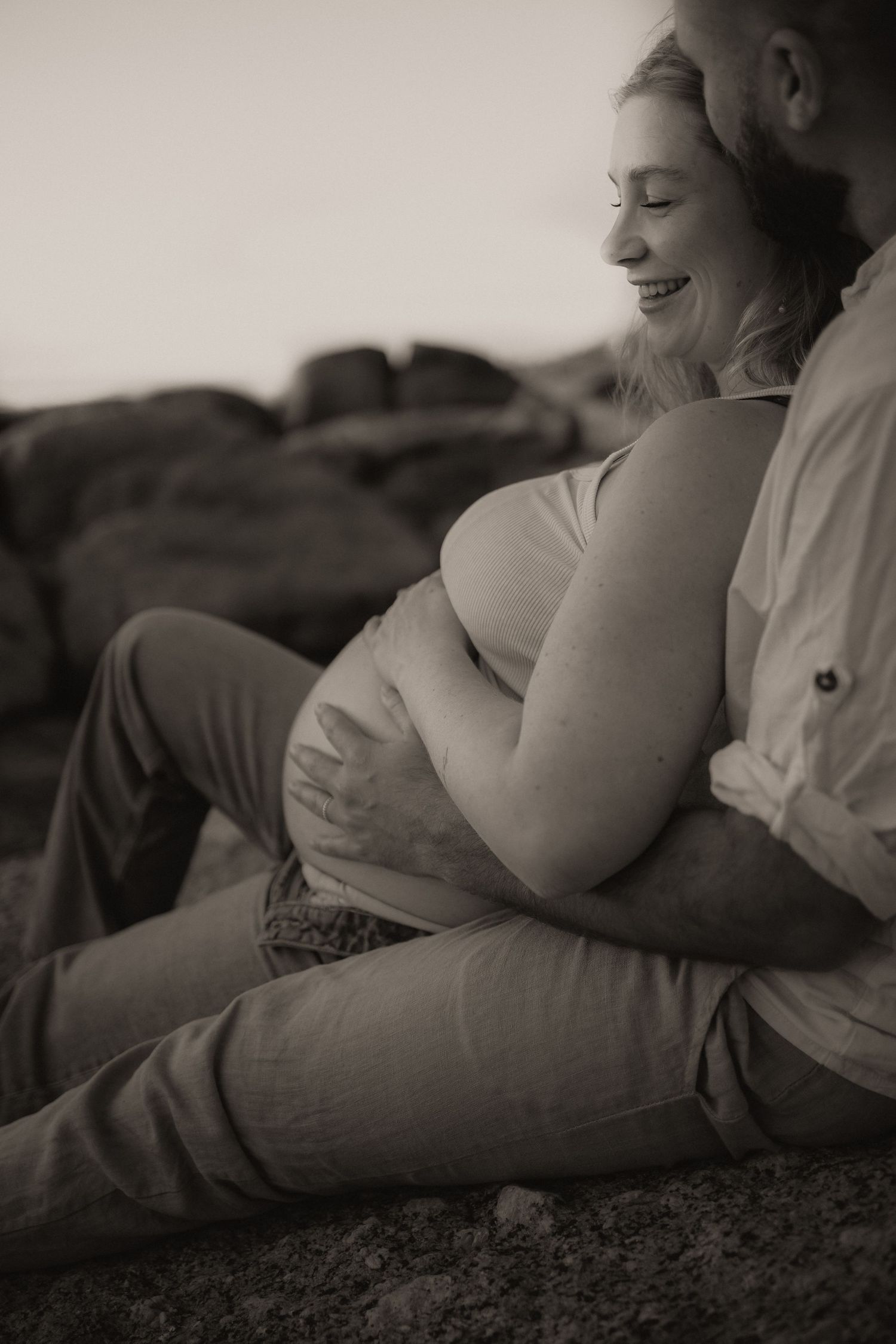 Who does beach maternity photography in Cape Town?
Who is a good maternity photographer in Somerset West?