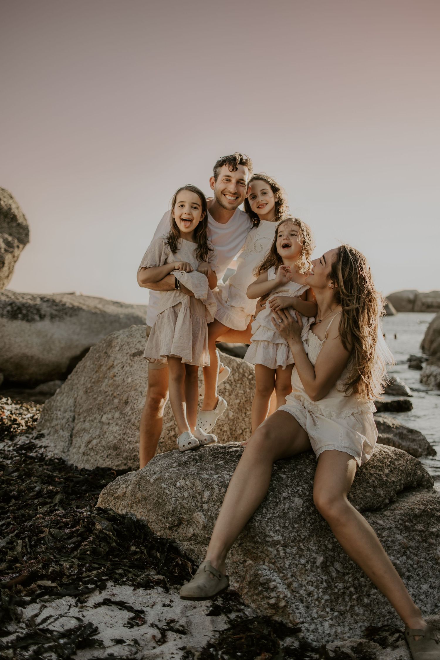 a family photoshoot your kids will enjoy
making family photos simple and meaningful
Cape Town, South Africa