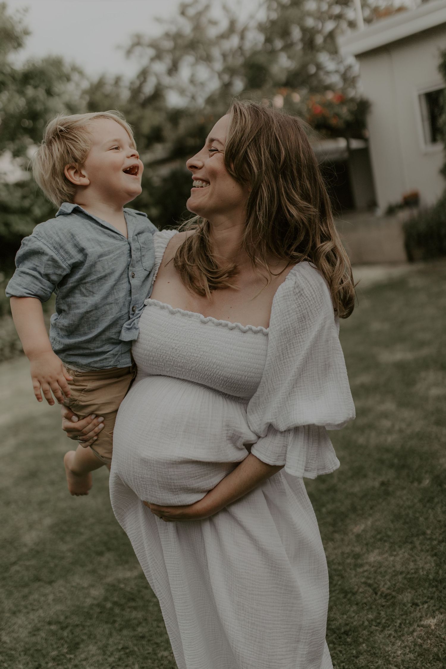 Lifestyle maternity photography in Cape Town homes