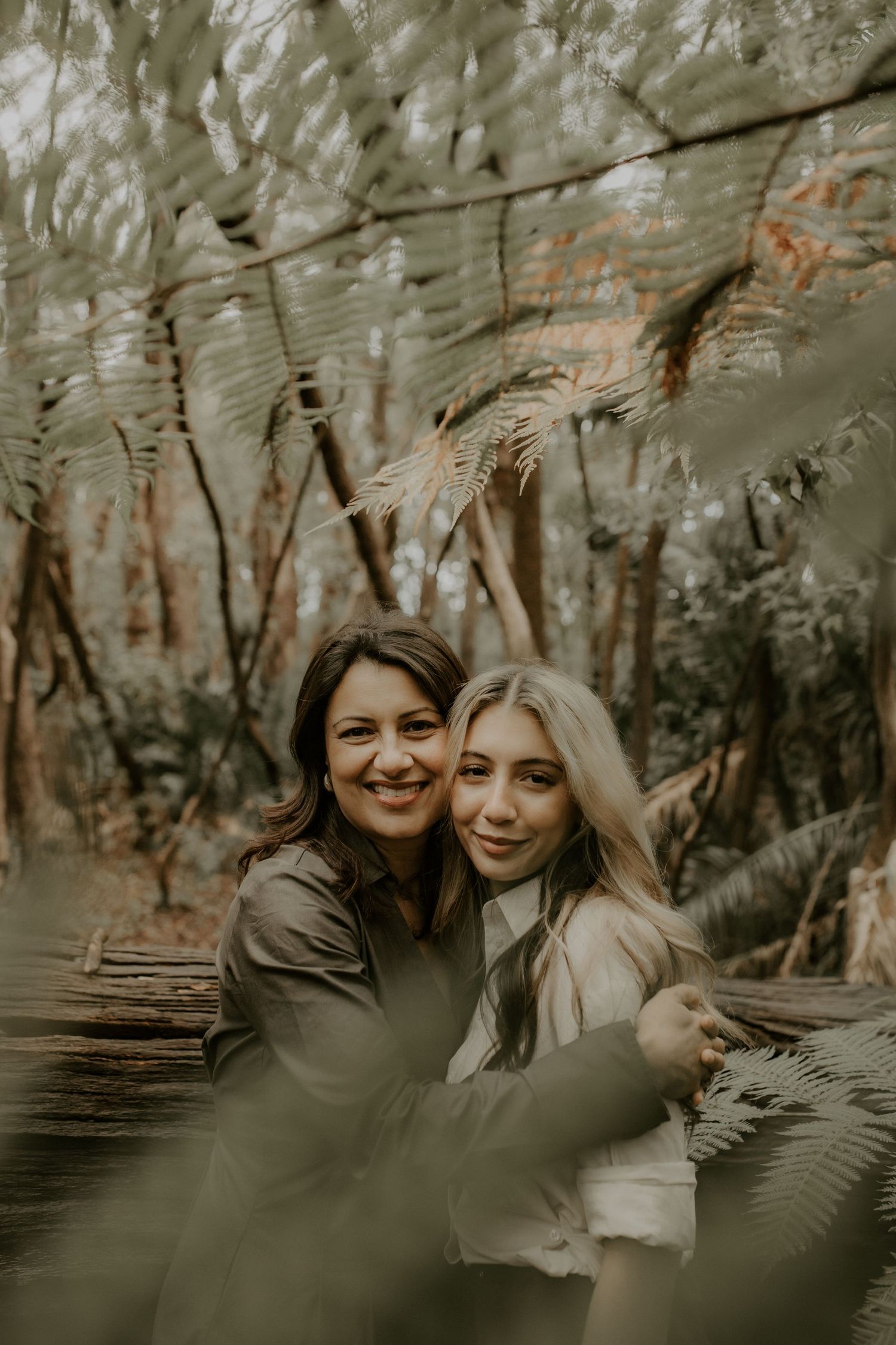 Candid family moments captured in Cape Town

Natural family portraits with Cape Town scenery

Family photography that feels effortless in Ca