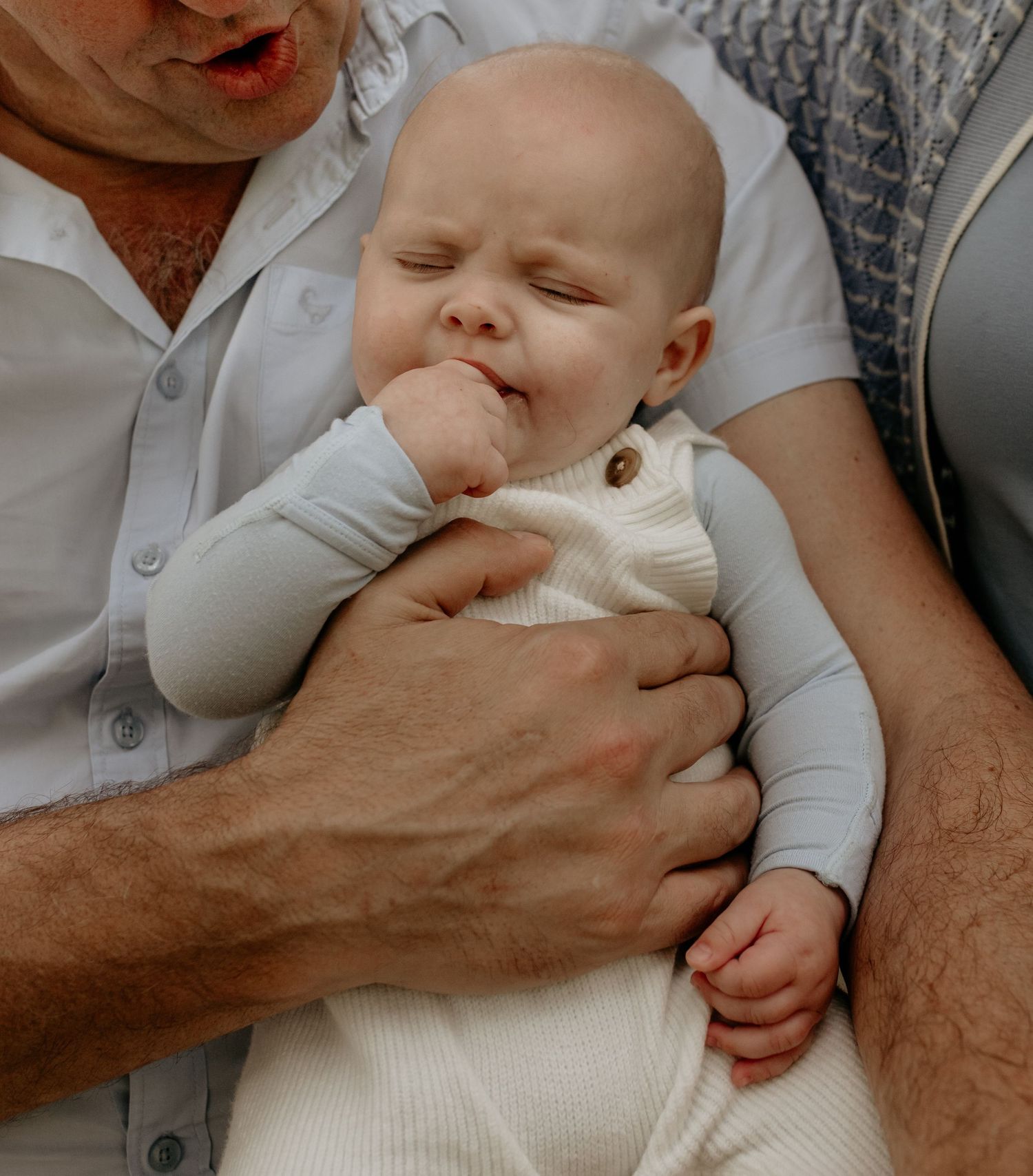 Family portraits with soft tones in Cape Town

Family photography focused on love and movement in Cape Town

Timeless family photos in natur
