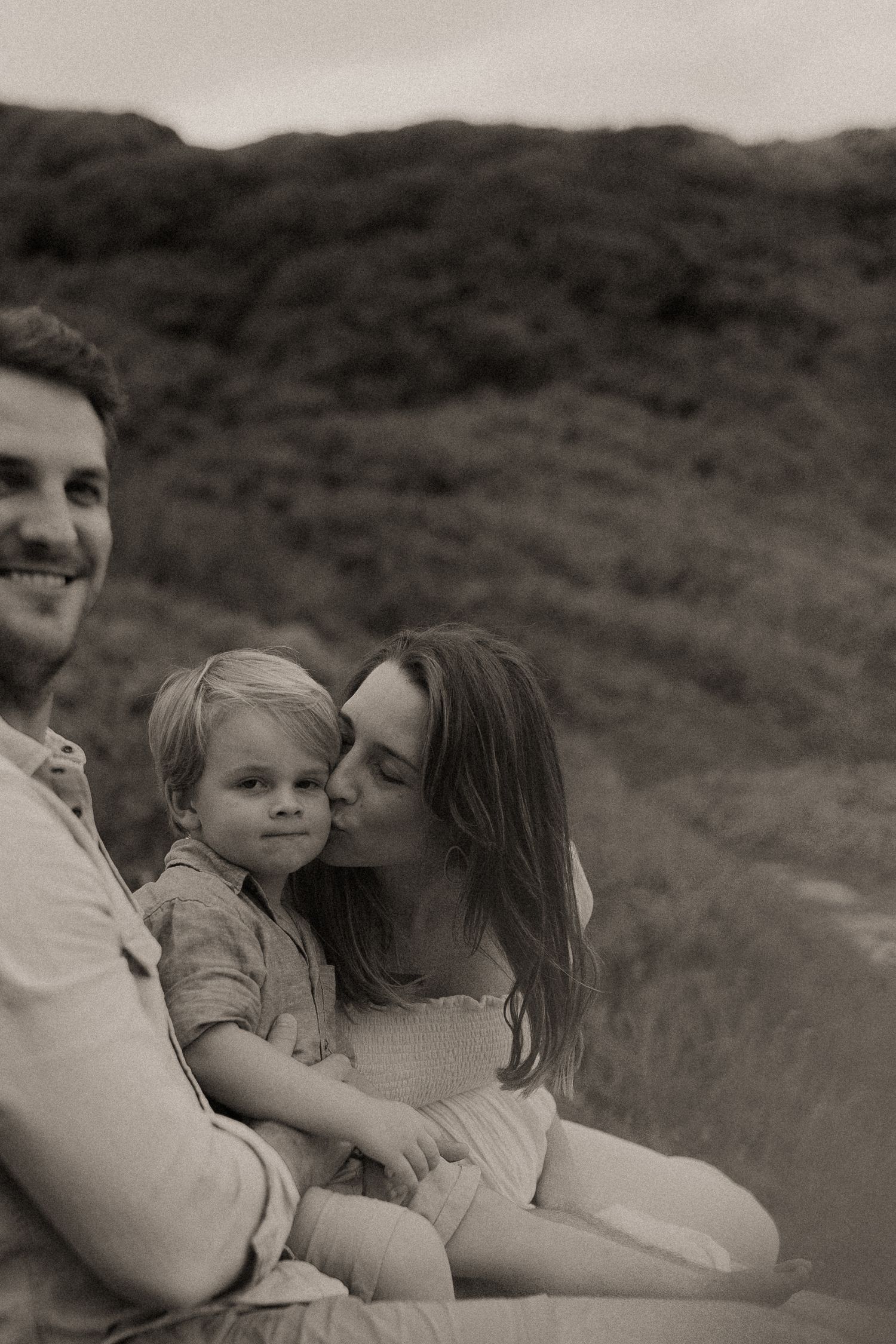 Pregnancy photographer in Cape Town specialising in natural, emotional and timeless maternity images.