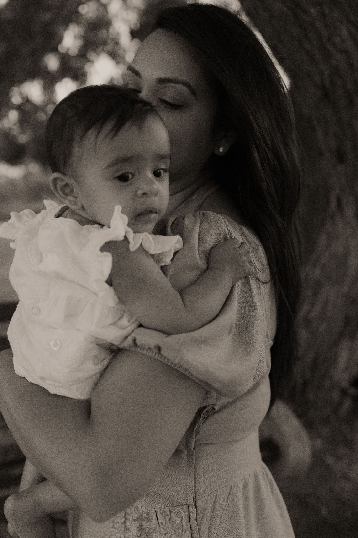 Documentary-style family photography.

Candid storytelling photography in the Western Cape
Limited slots family photos Cape Town
Family mini