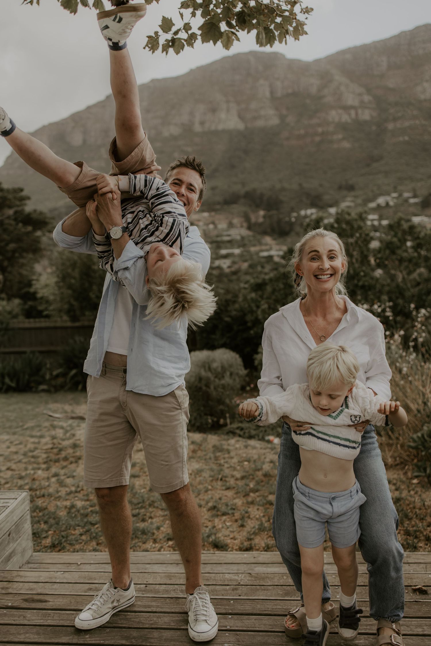 Emotional lifestyle family photography.
Real moments captured naturally.
Documentary-style family photography.
Candid storytelling cape town