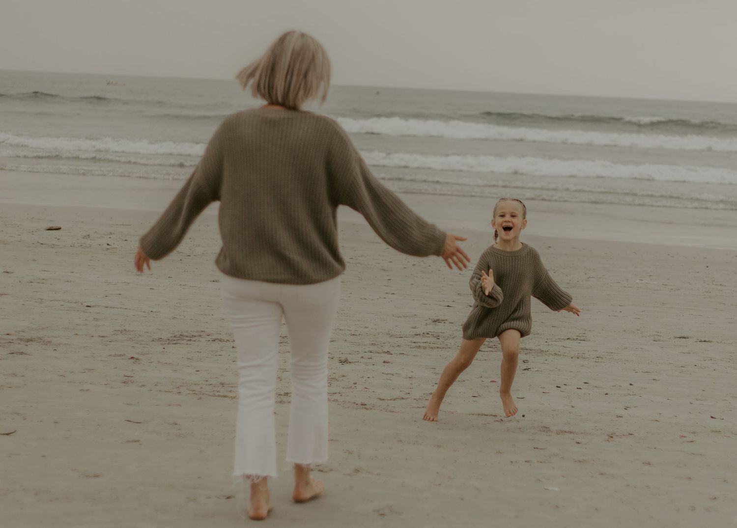 Natural family photography that captures real connection

Relaxed family photo sessions with genuine moments

Timeless family portraits you’