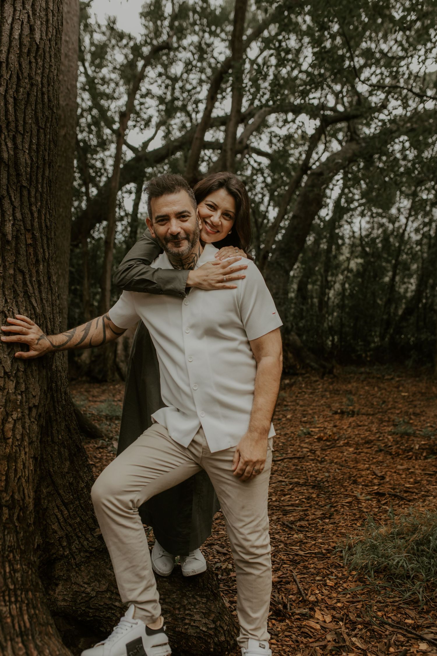 Candid family moments captured in Cape Town

Natural family portraits with Cape Town scenery

Family photography that feels effortless in Ca