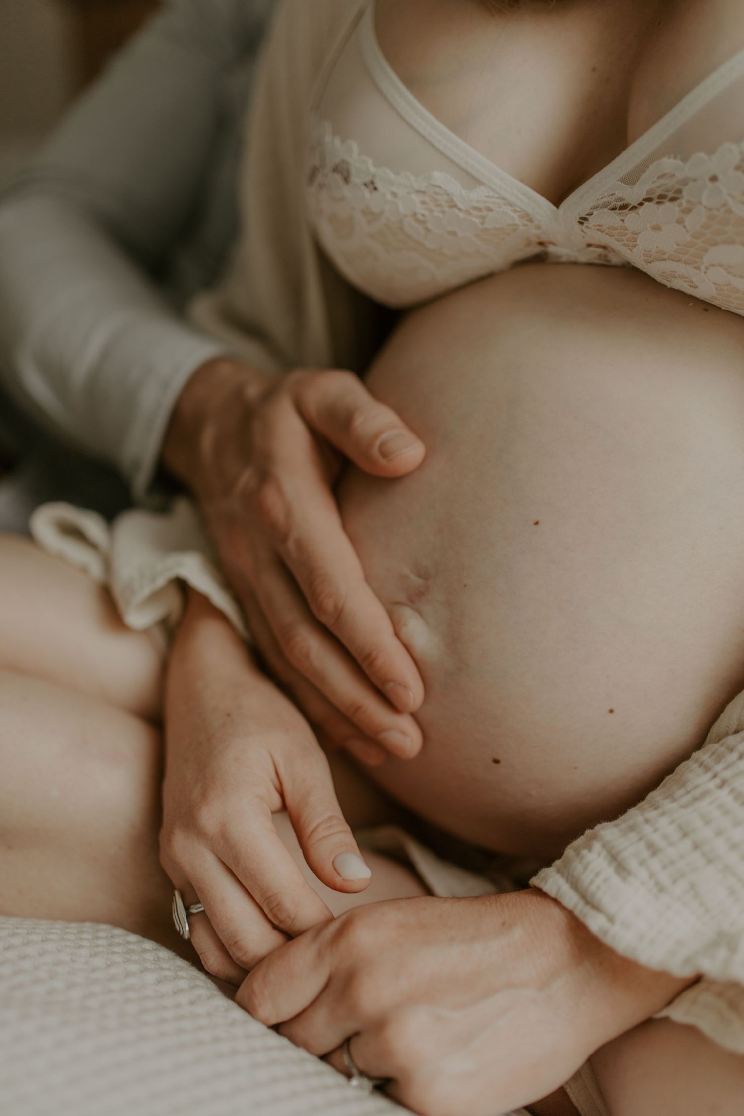 Intimate maternity photography for women across the Western Cape.

Editorial-style maternity photography in Cape Town.