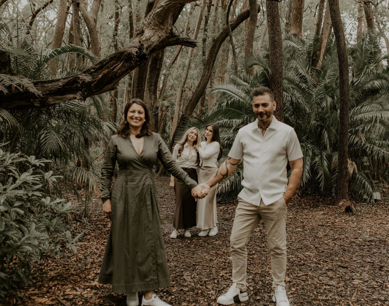 Candid family moments captured in Cape Town

Natural family portraits with Cape Town scenery

Family photography that feels effortless in Ca