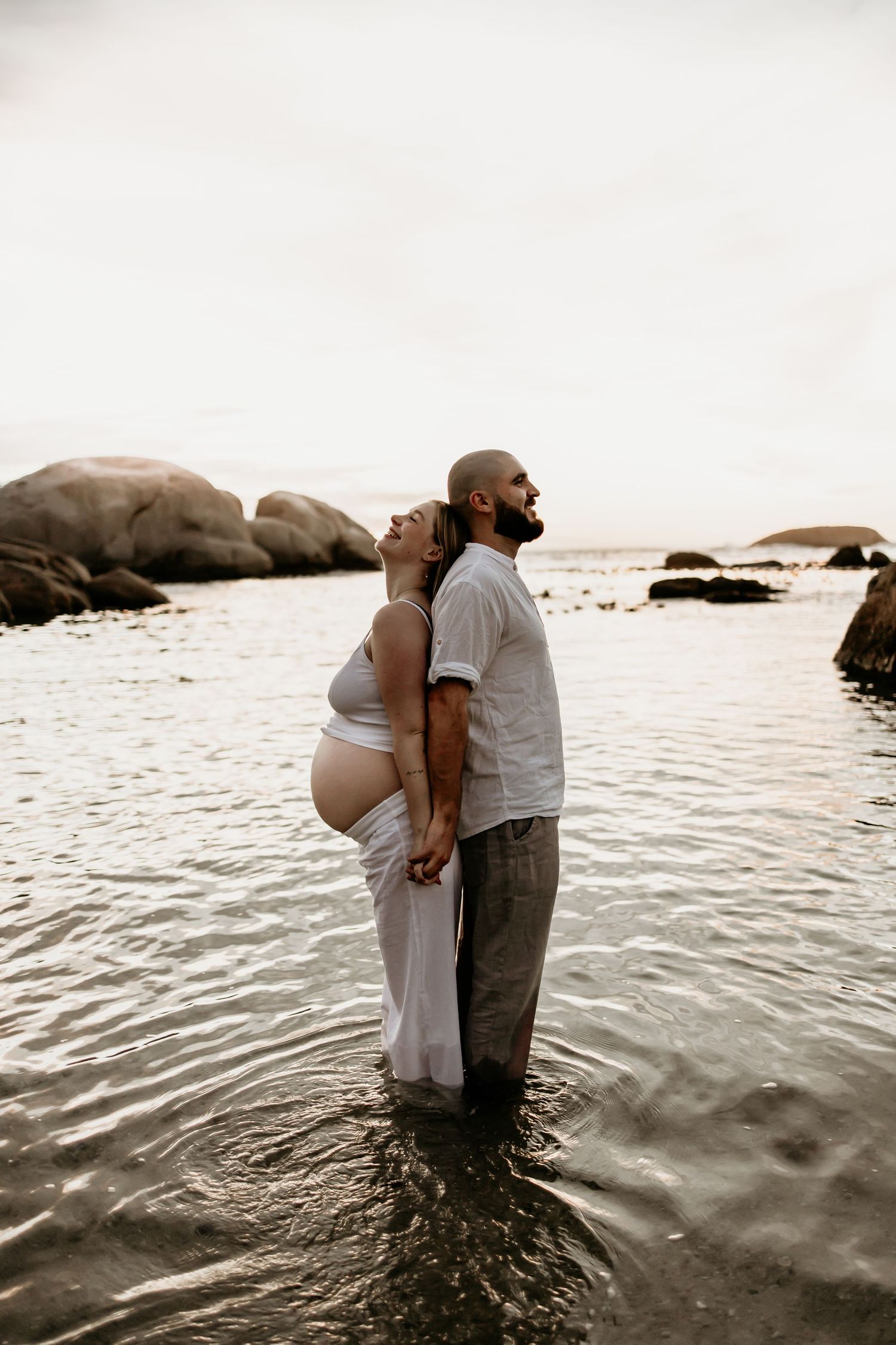 Organic maternity photography in Cape Town
Less posing, more feeling
Natural tones, soft textures, real emotion