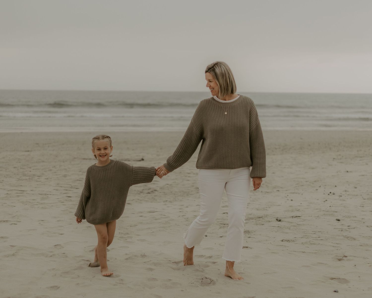 Natural family photography that captures real connection

Relaxed family photo sessions with genuine moments

Timeless family portraits you’